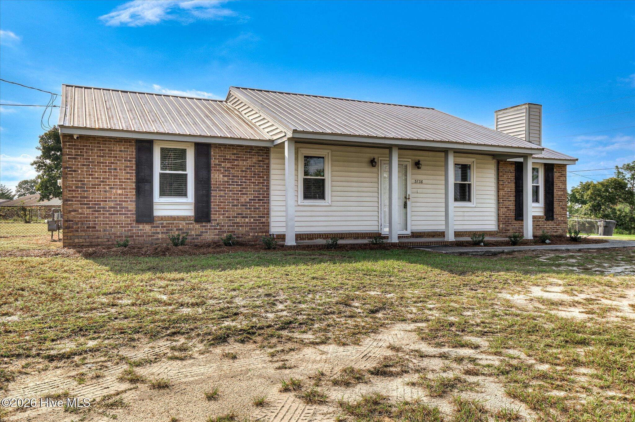 3738 Fairington Drive Property Photo 2
