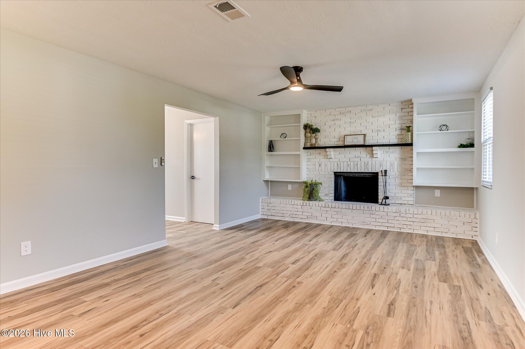 3738 Fairington Drive Property Photo 3
