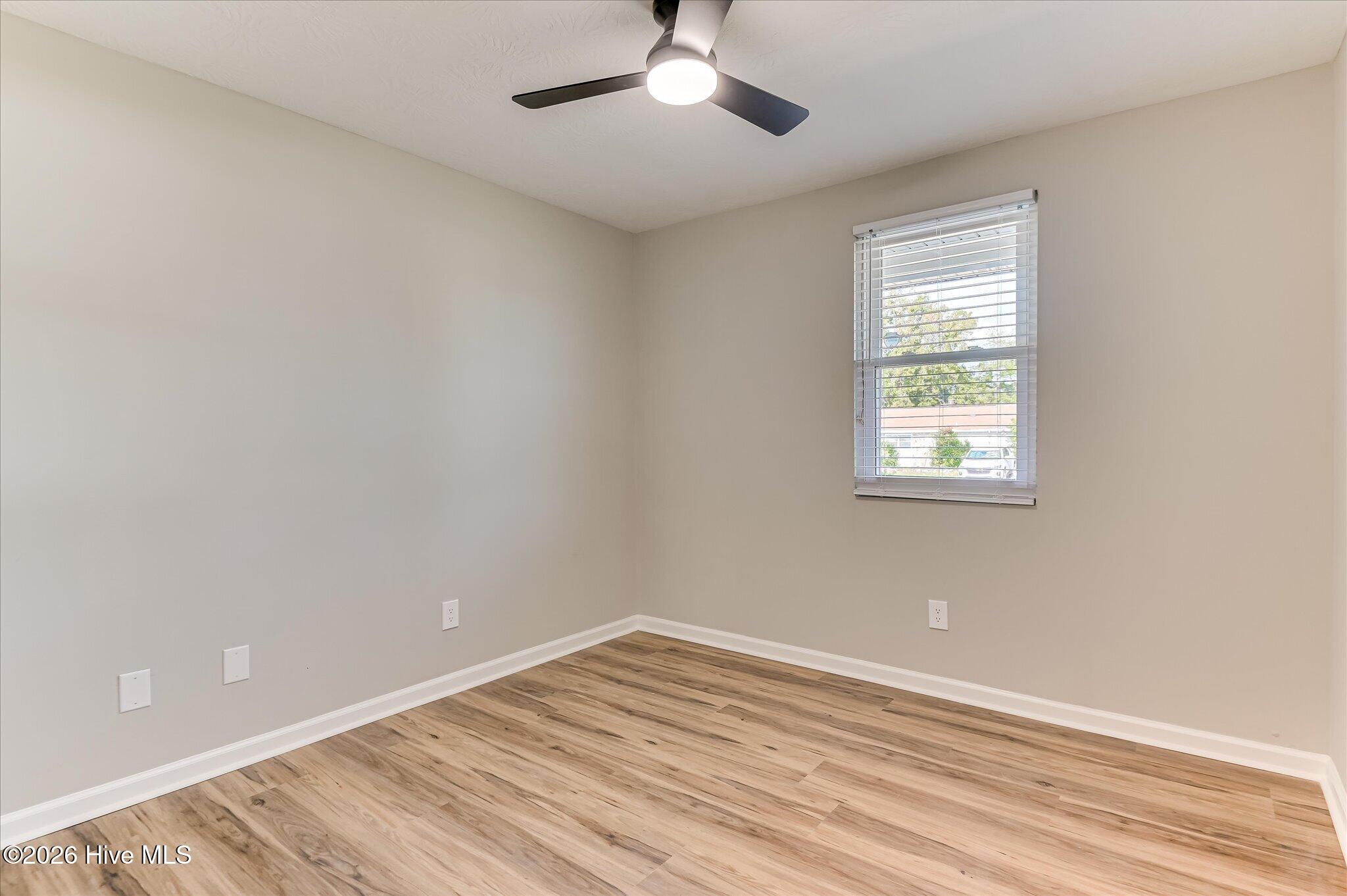 3738 Fairington Drive Property Photo 14