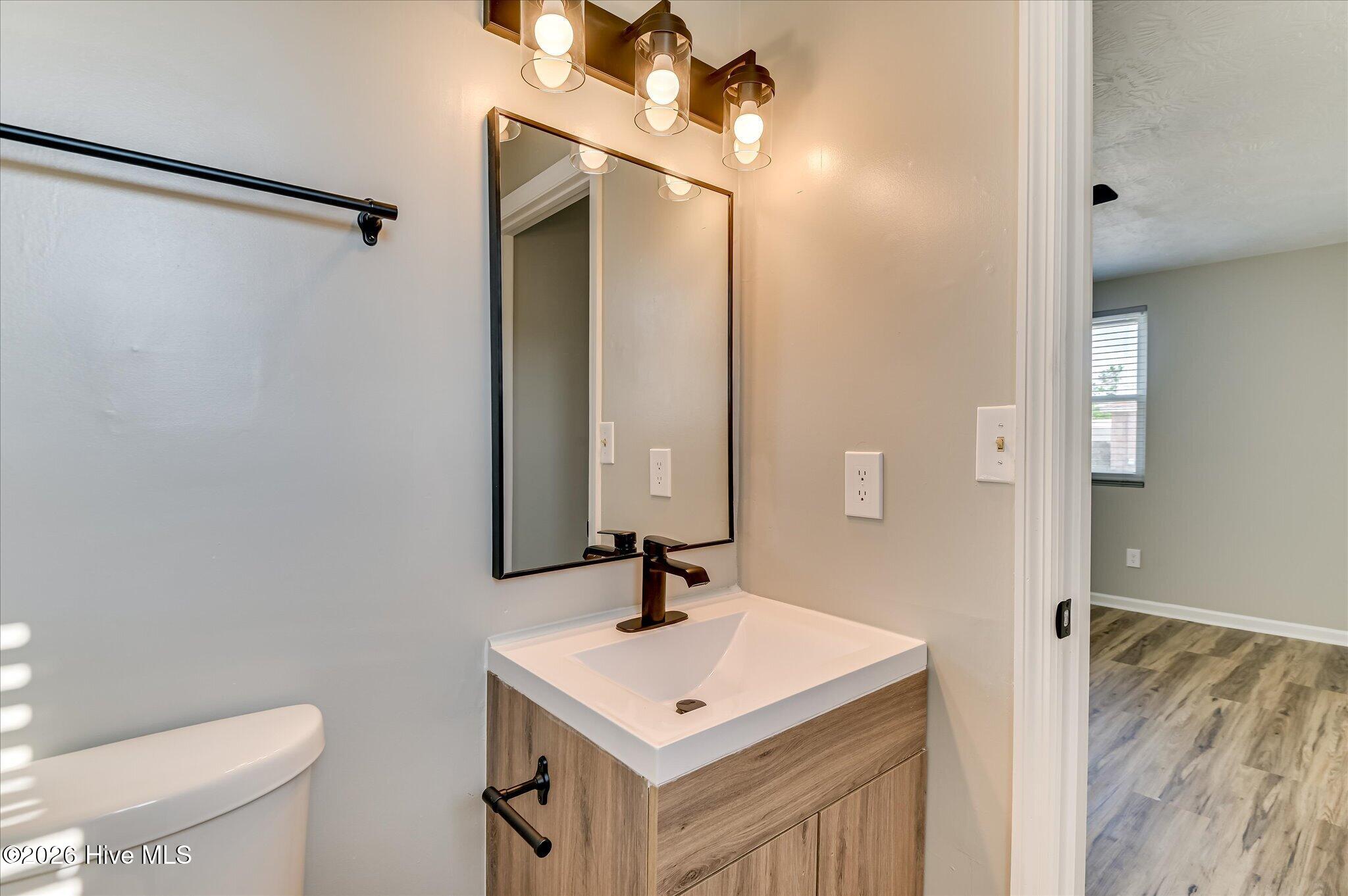 3738 Fairington Drive Property Photo 21