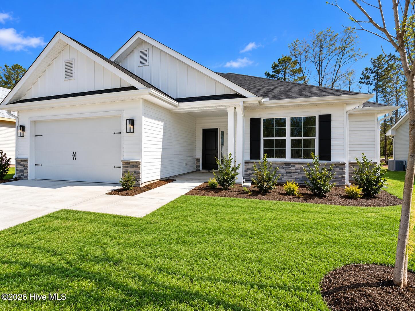 2101 Sandbrook Loop Property Photo 2