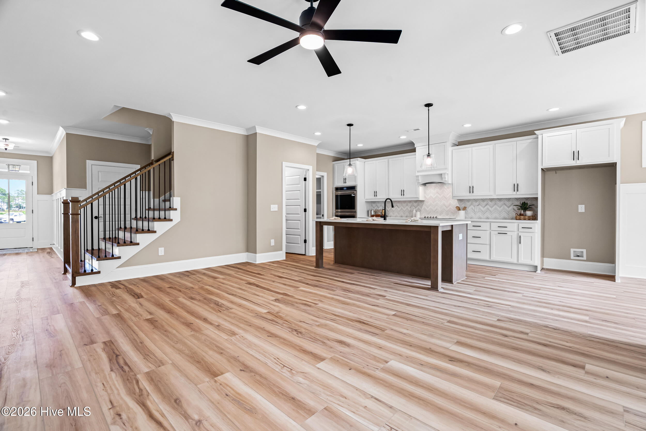 366 Summerhouse Drive Property Photo 15