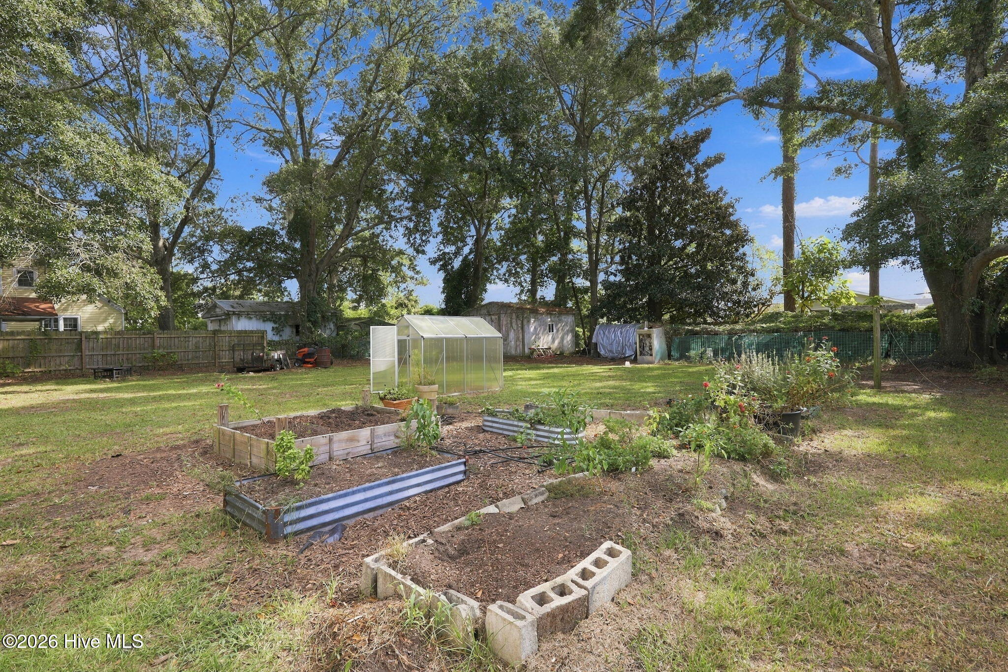 2707 Alabama Avenue Property Photo 4