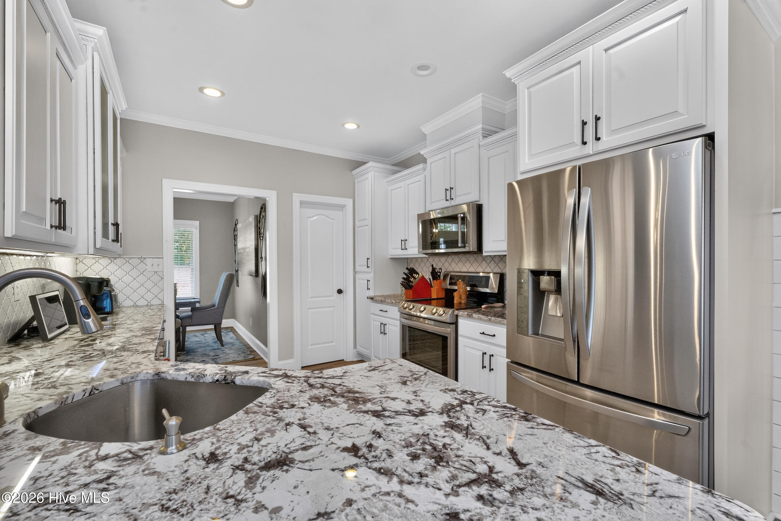 100/102 Sky Way Property Photo 21