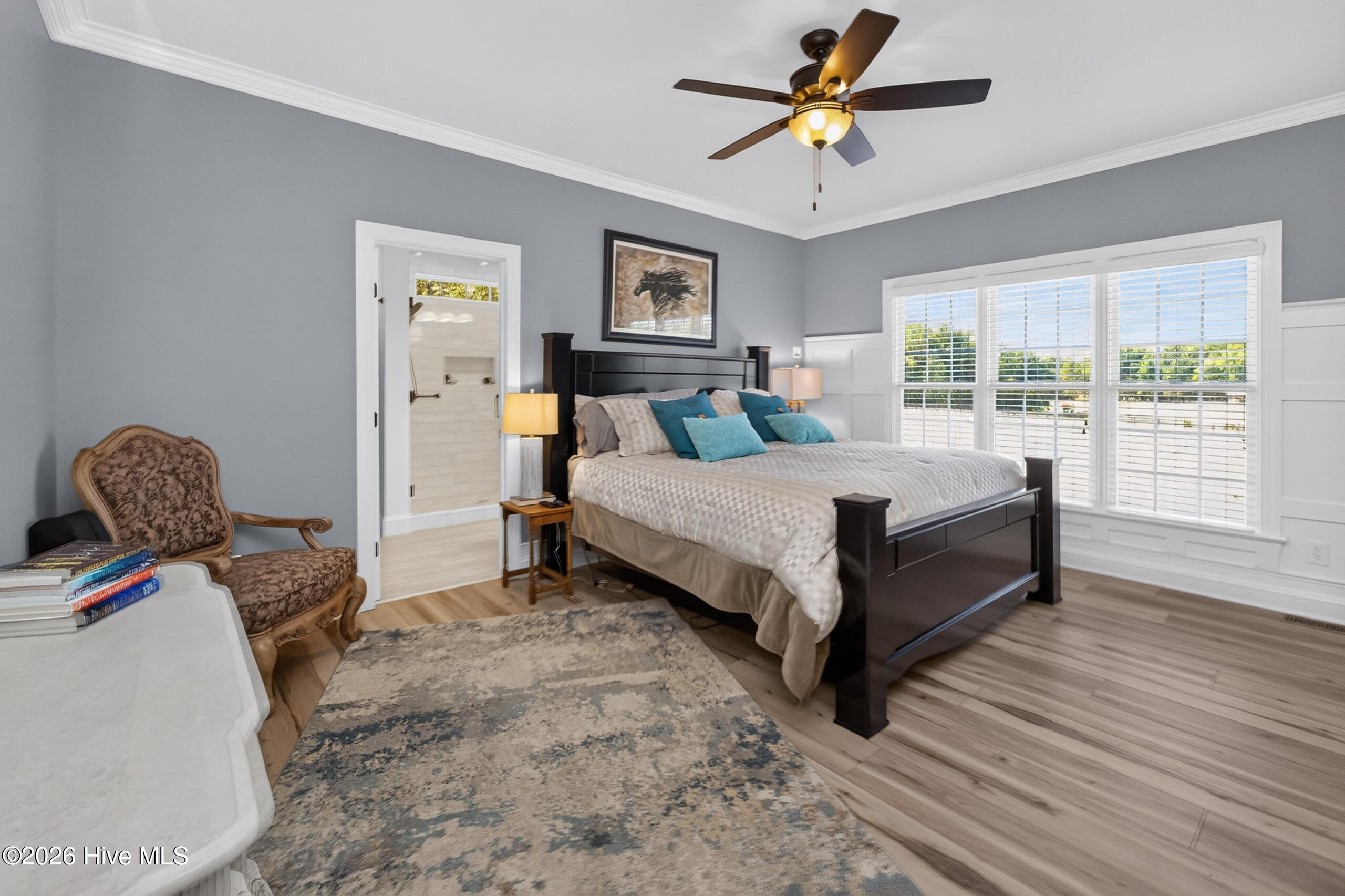 100/102 Sky Way Property Photo 24