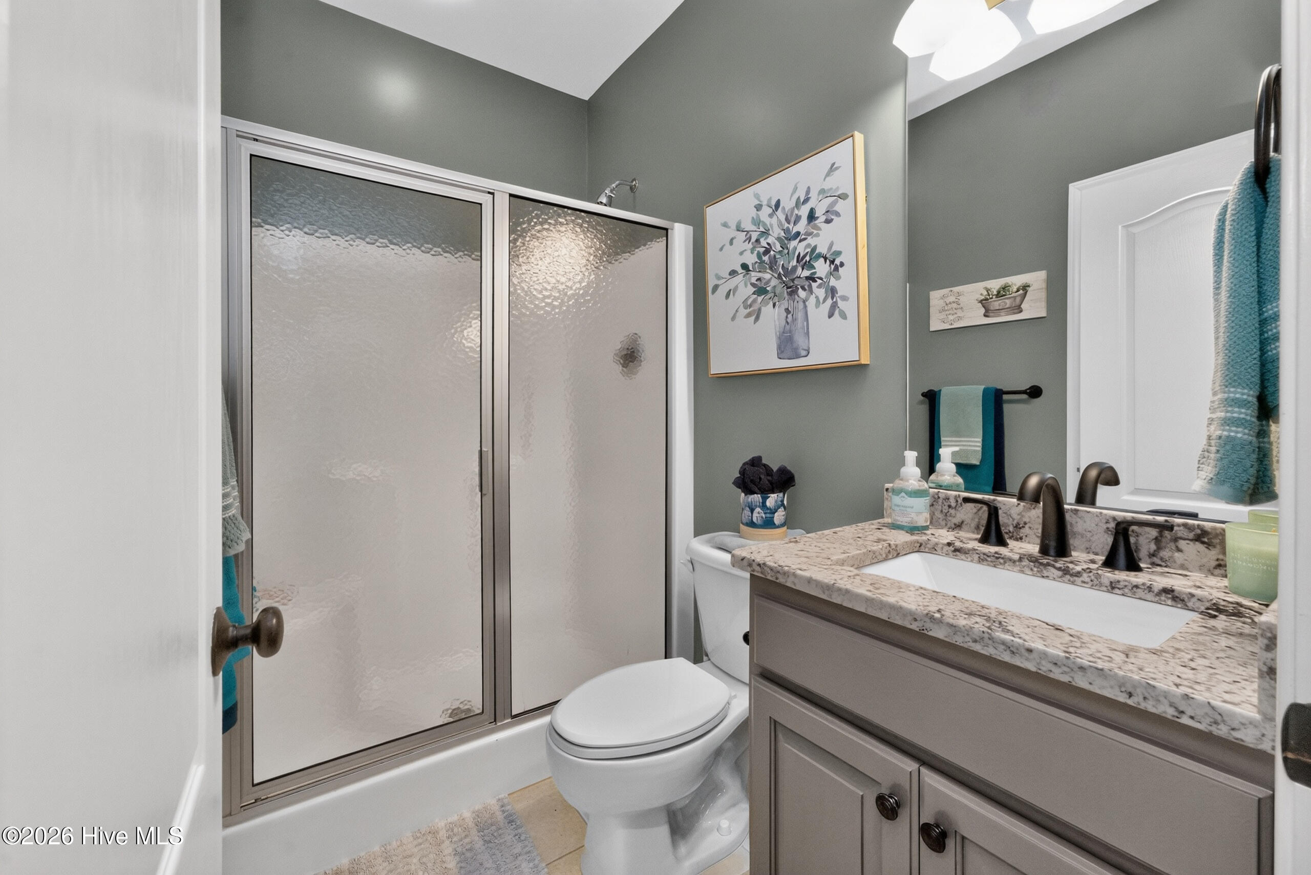 100/102 Sky Way Property Photo 29