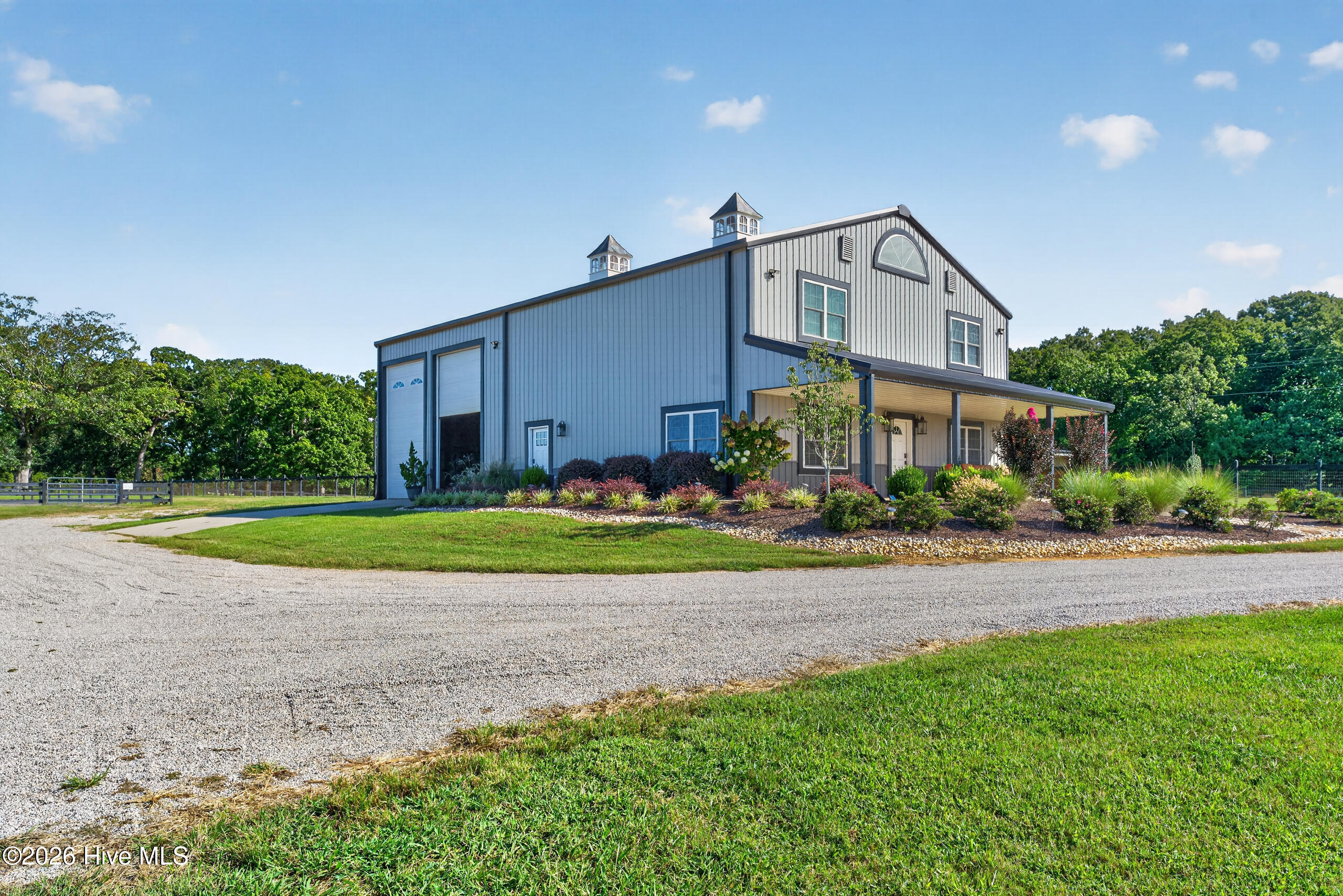 100/102 Sky Way Property Photo 49