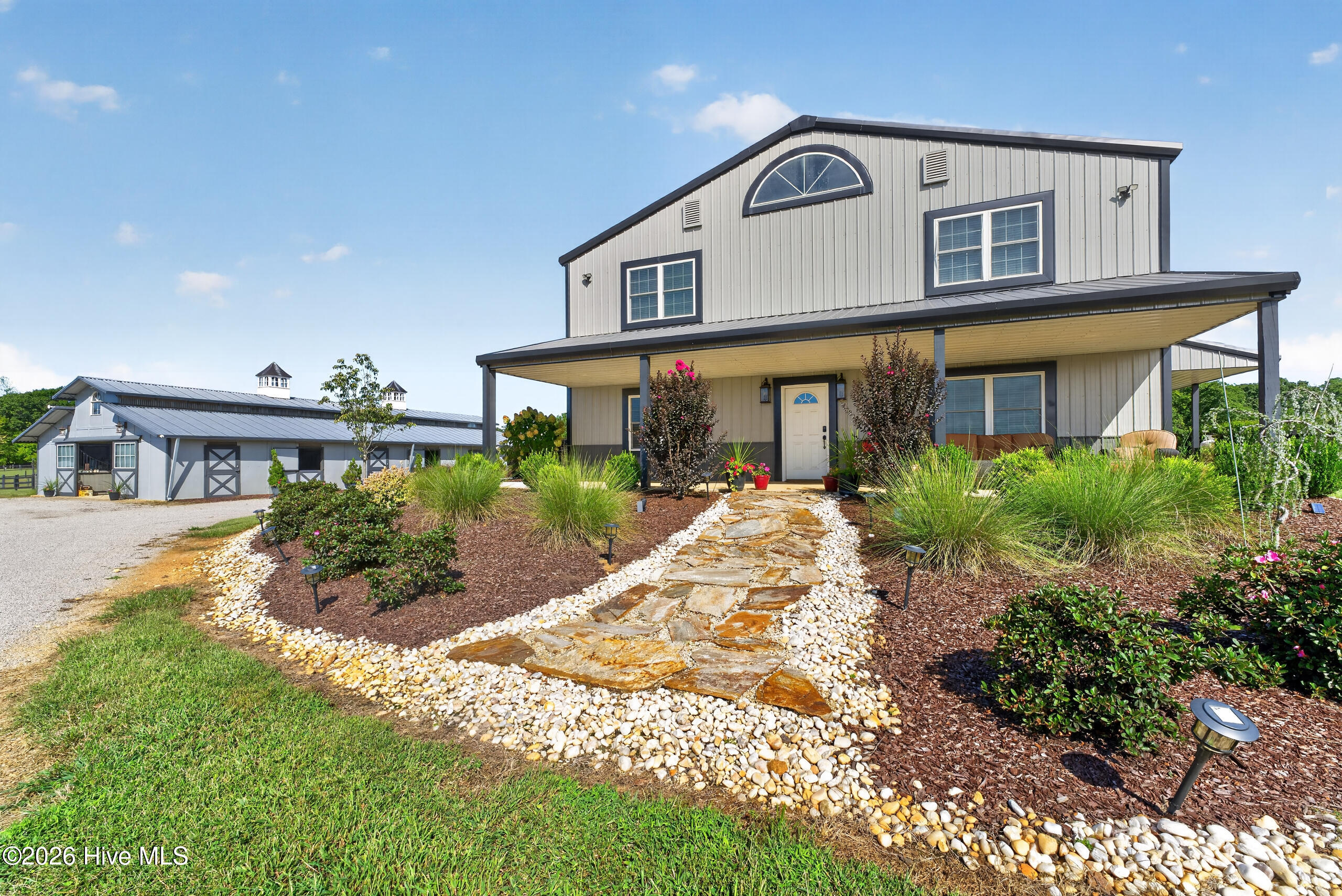 100/102 Sky Way Property Photo 50