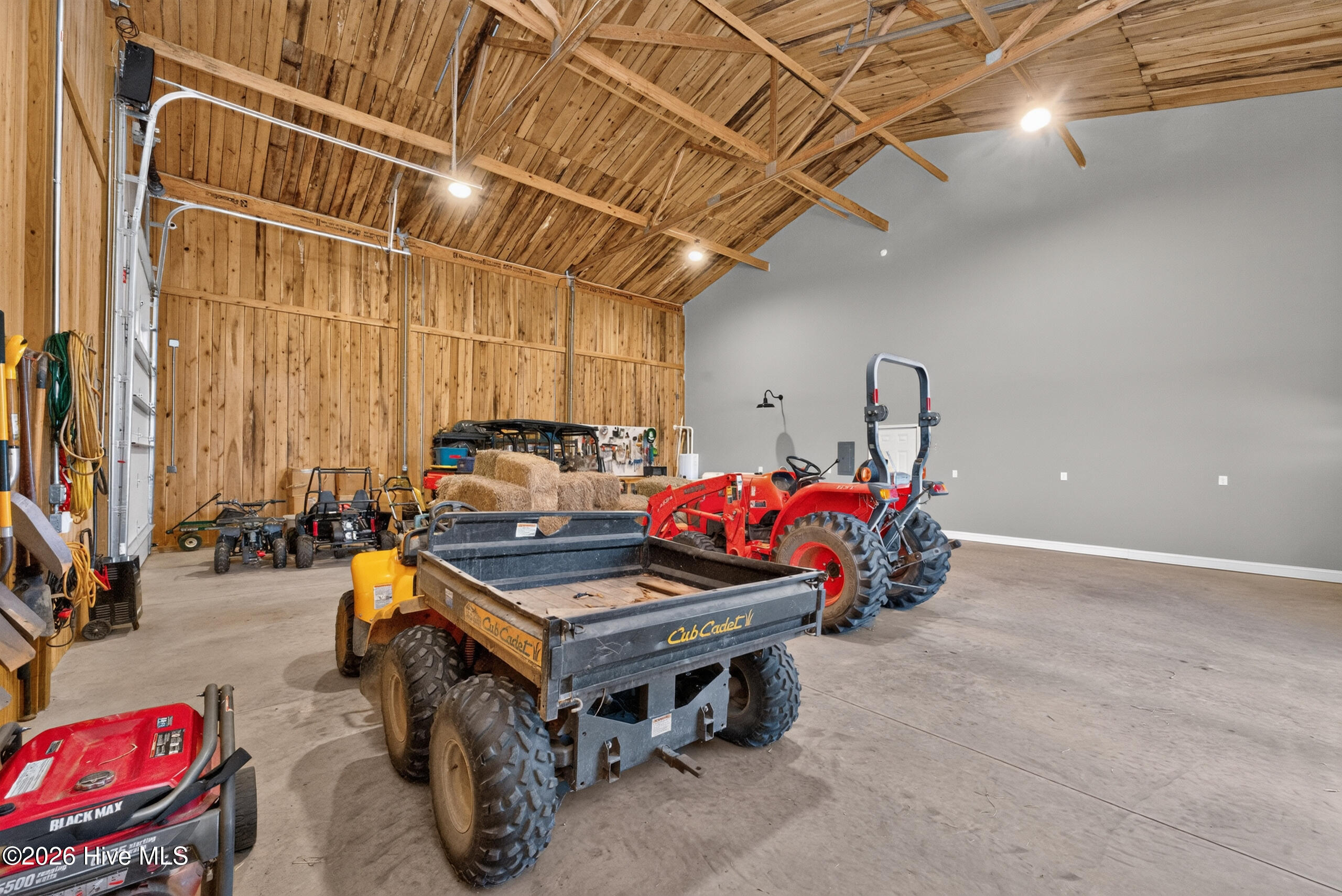 100/102 Sky Way Property Photo 53