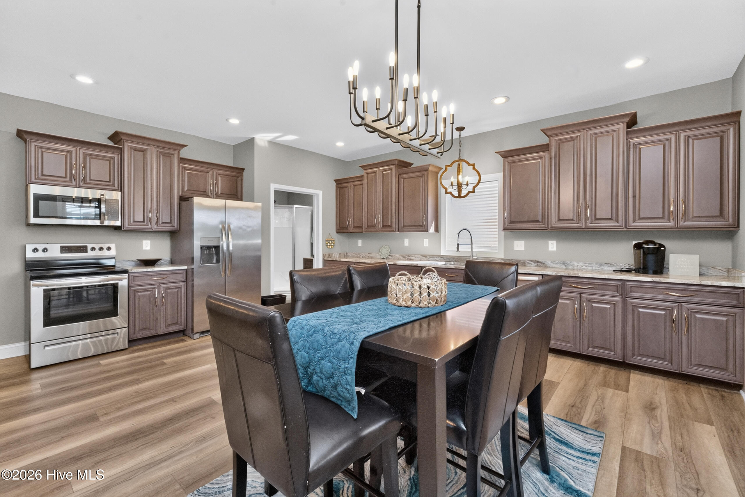100/102 Sky Way Property Photo 55