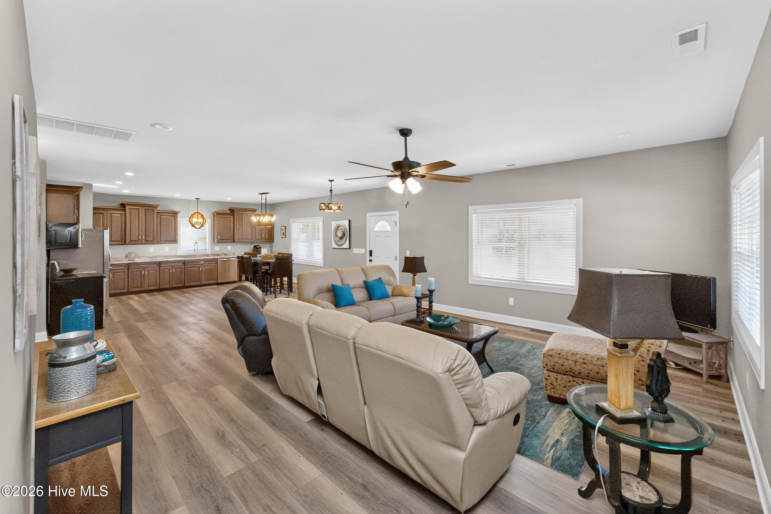 100/102 Sky Way Property Photo 58