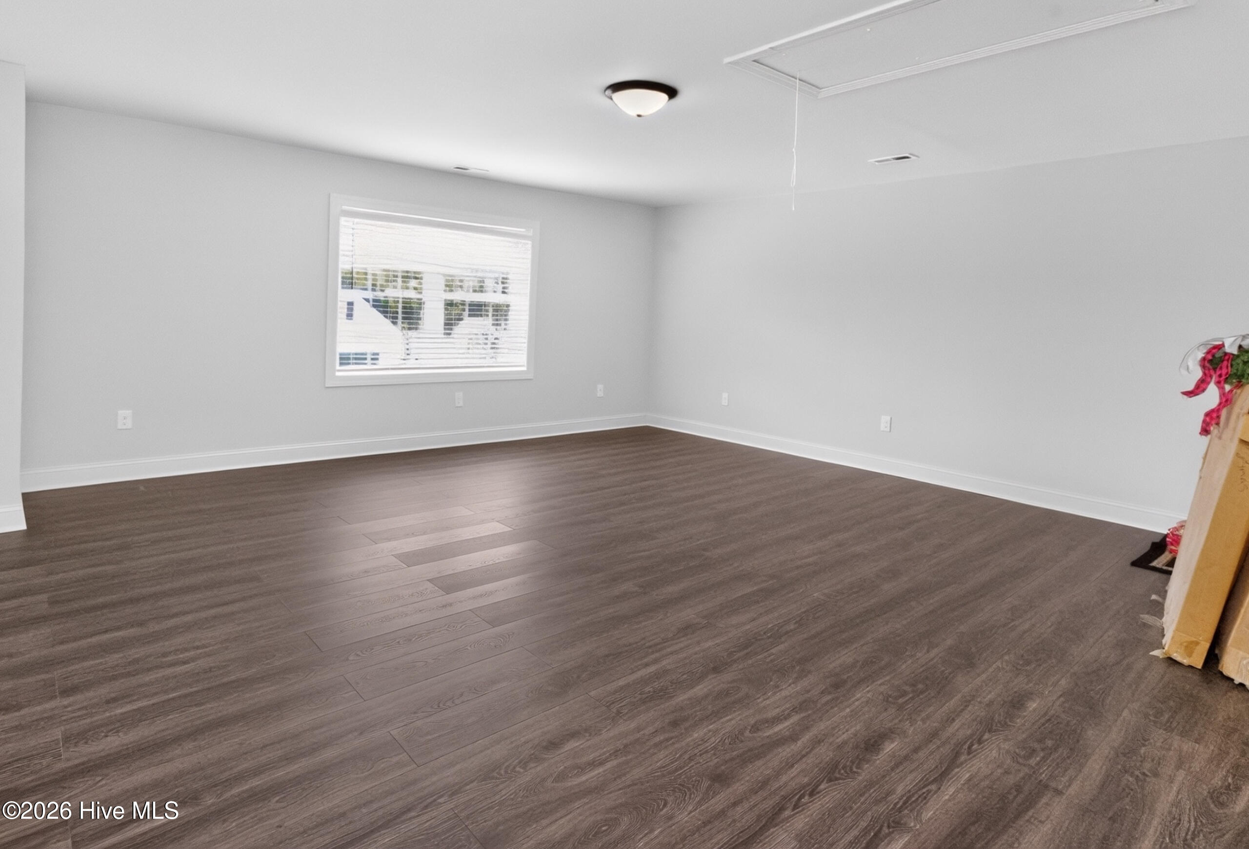 100/102 Sky Way Property Photo 64