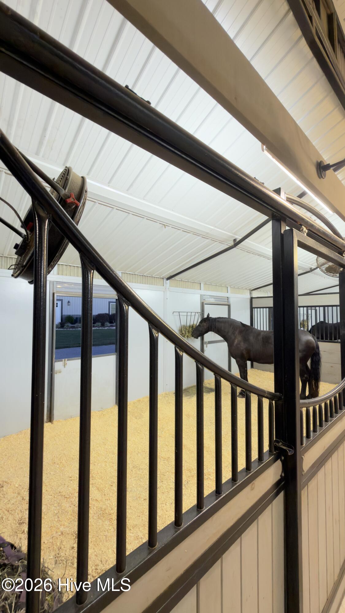 100/102 Sky Way Property Photo 70