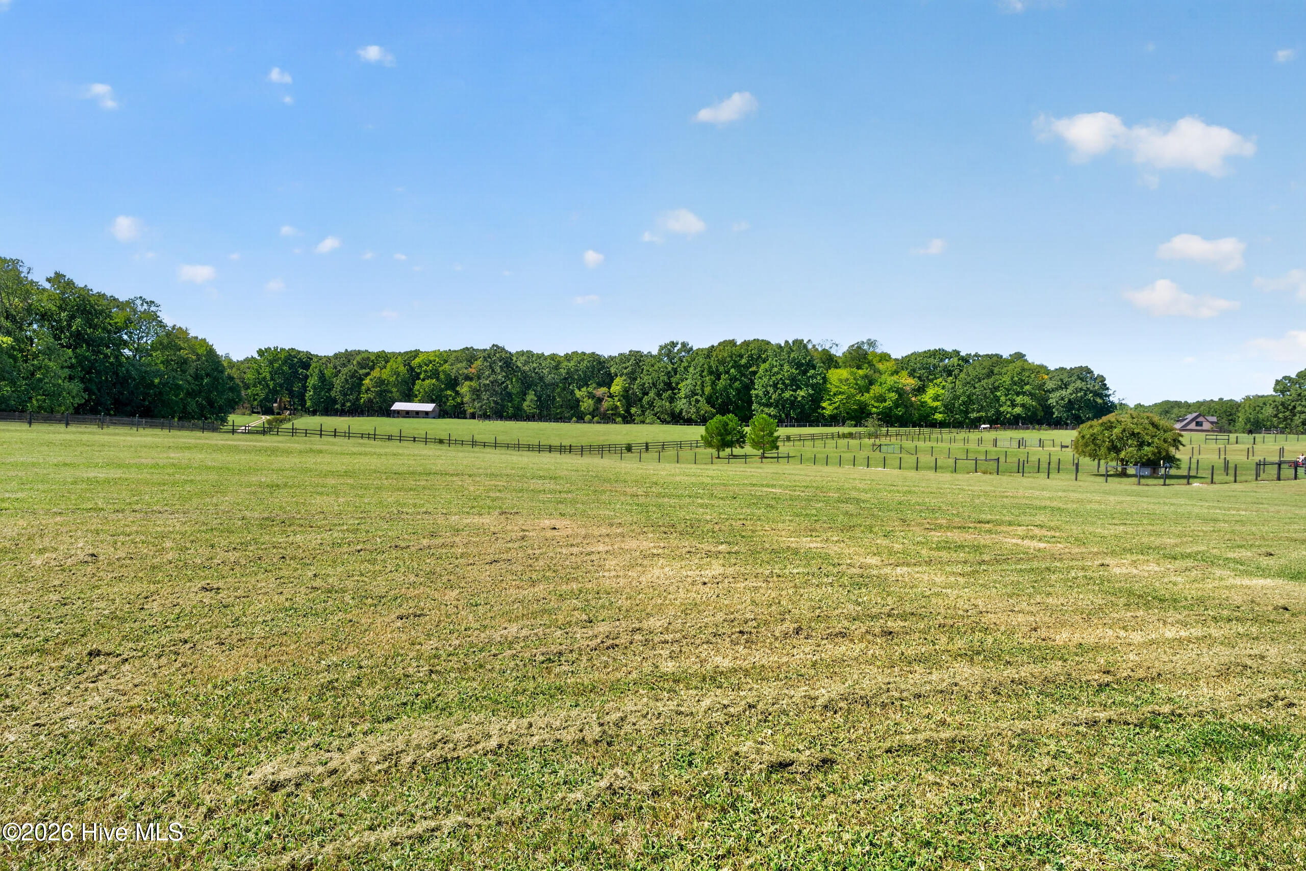 100/102 Sky Way Property Photo 90