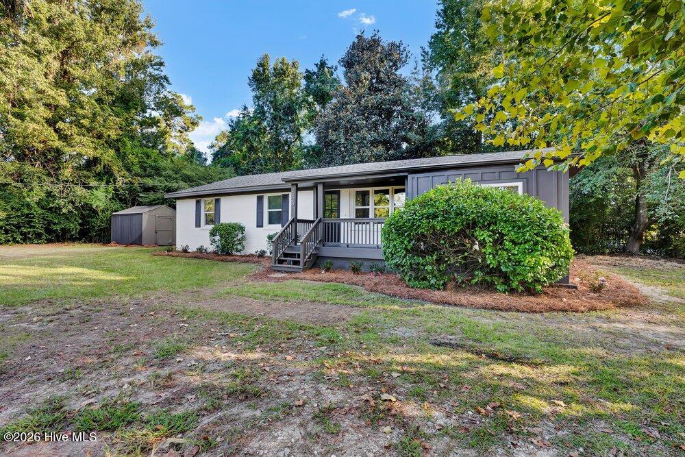 2128 Yaupon Drive Property Photo 2