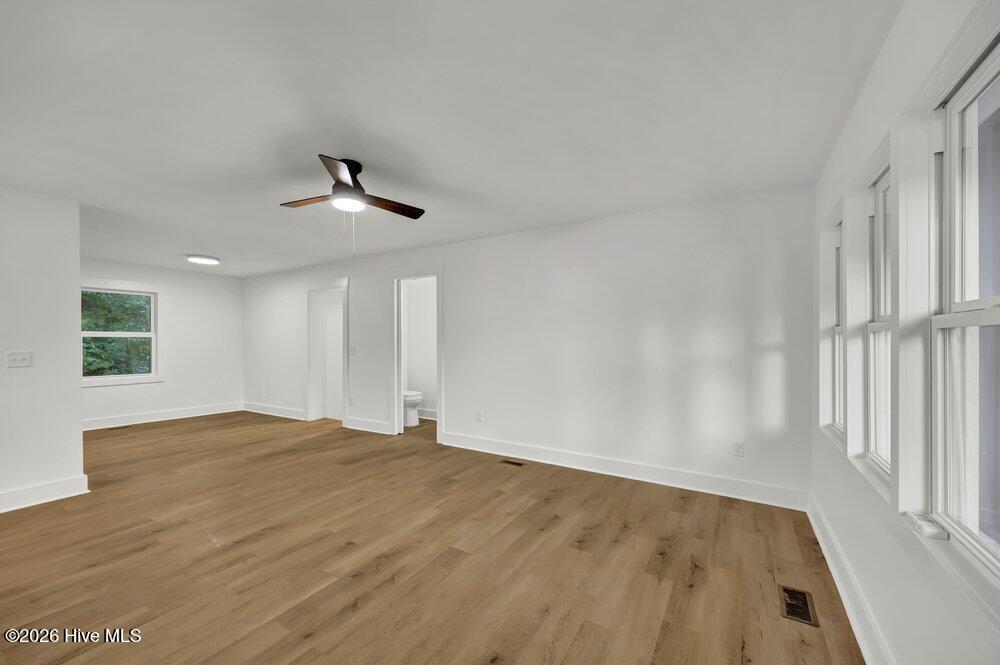 2128 Yaupon Drive Property Photo 5