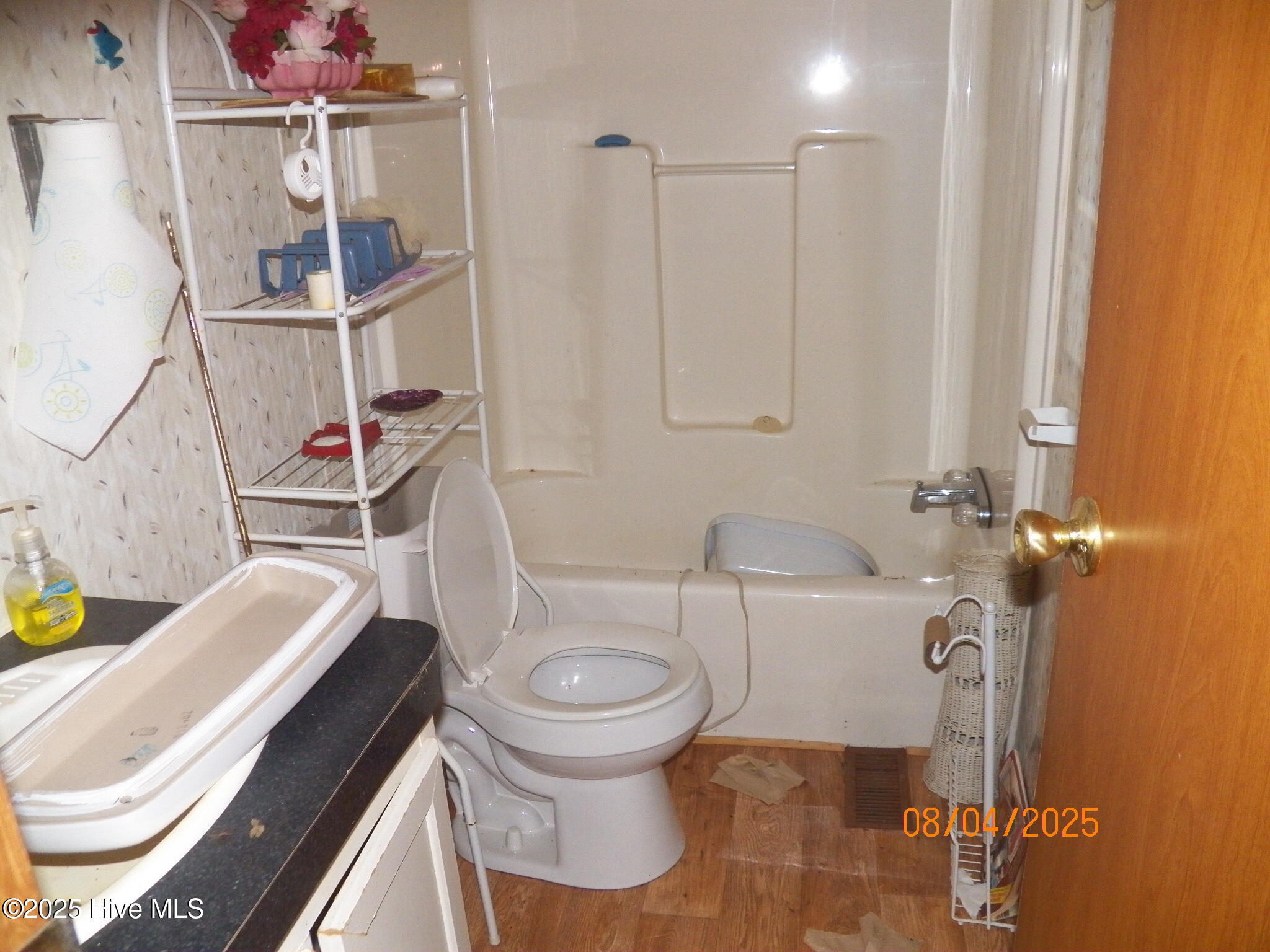 120 E Fairview Drive Property Photo 2