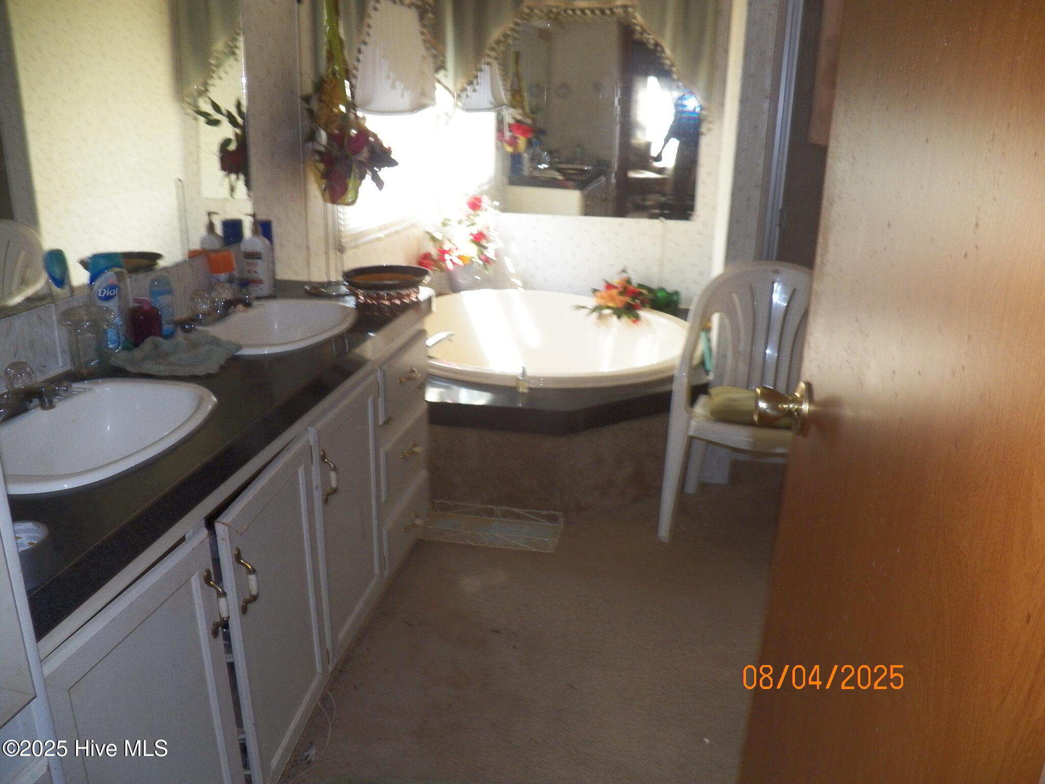 120 E Fairview Drive Property Photo 4