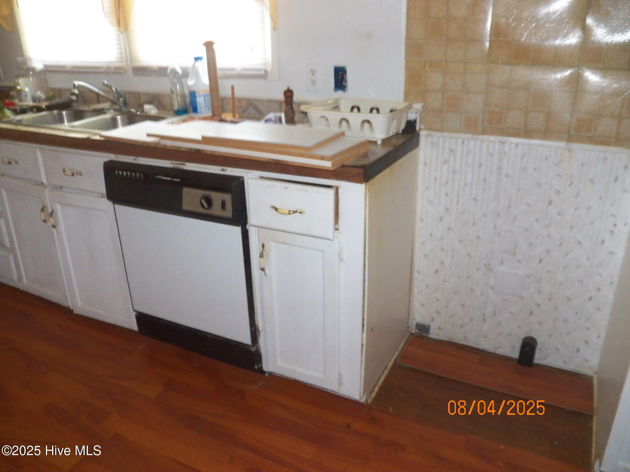 120 E Fairview Drive Property Photo 7