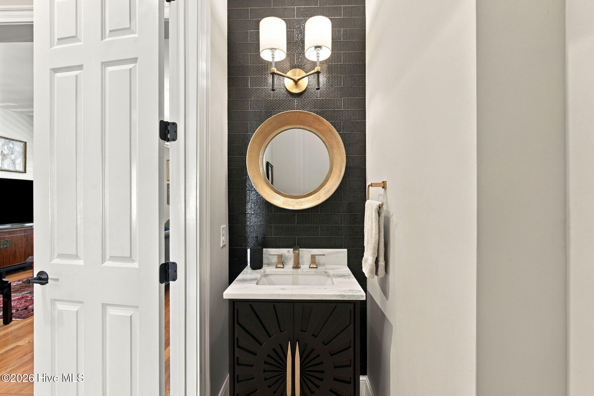 3904 Harkers Way Property Photo 10