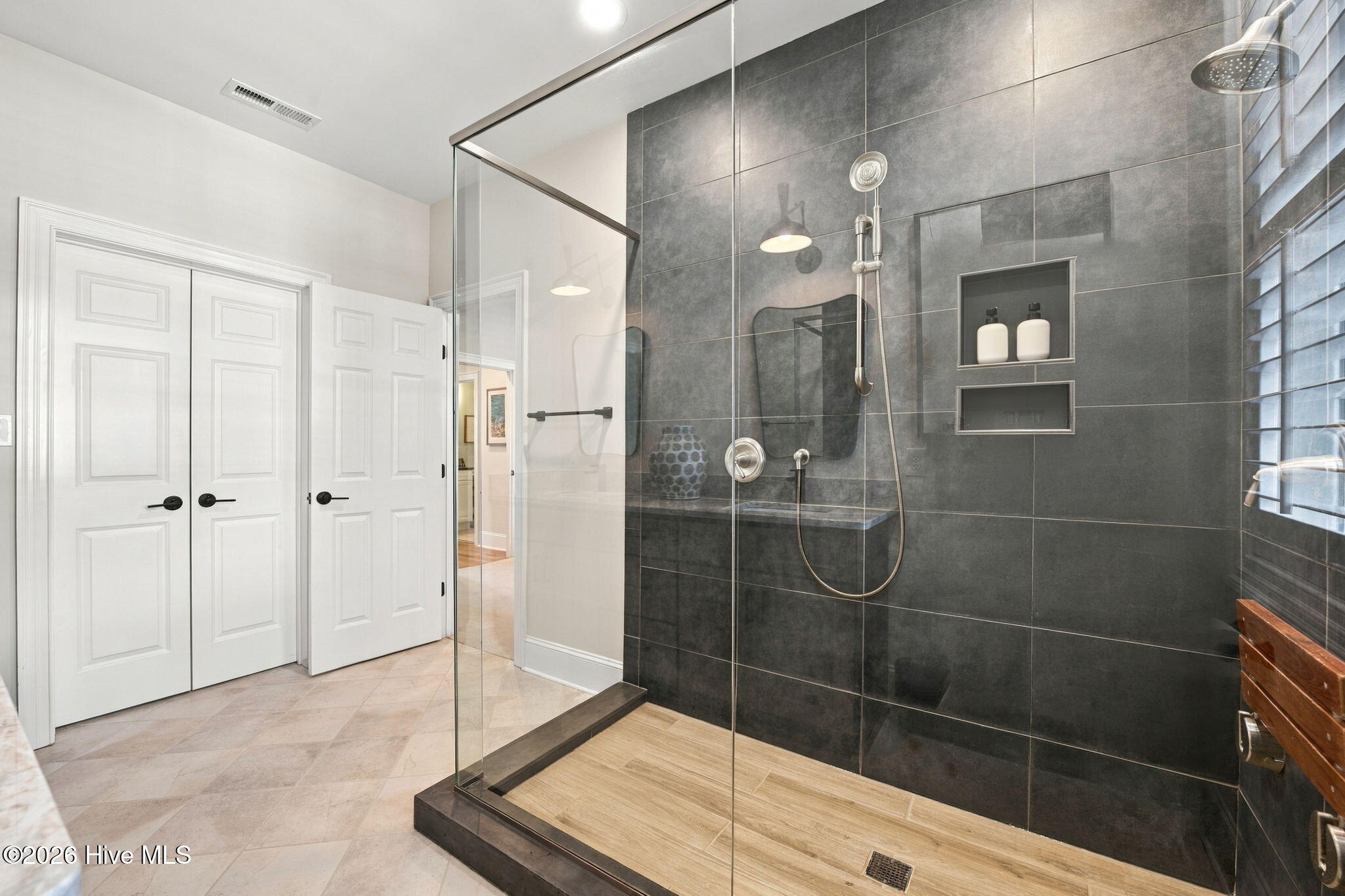 3904 Harkers Way Property Photo 19
