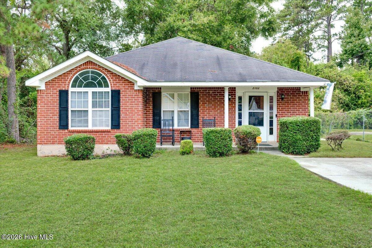 2103 Gatewood Drive Property Photo 1