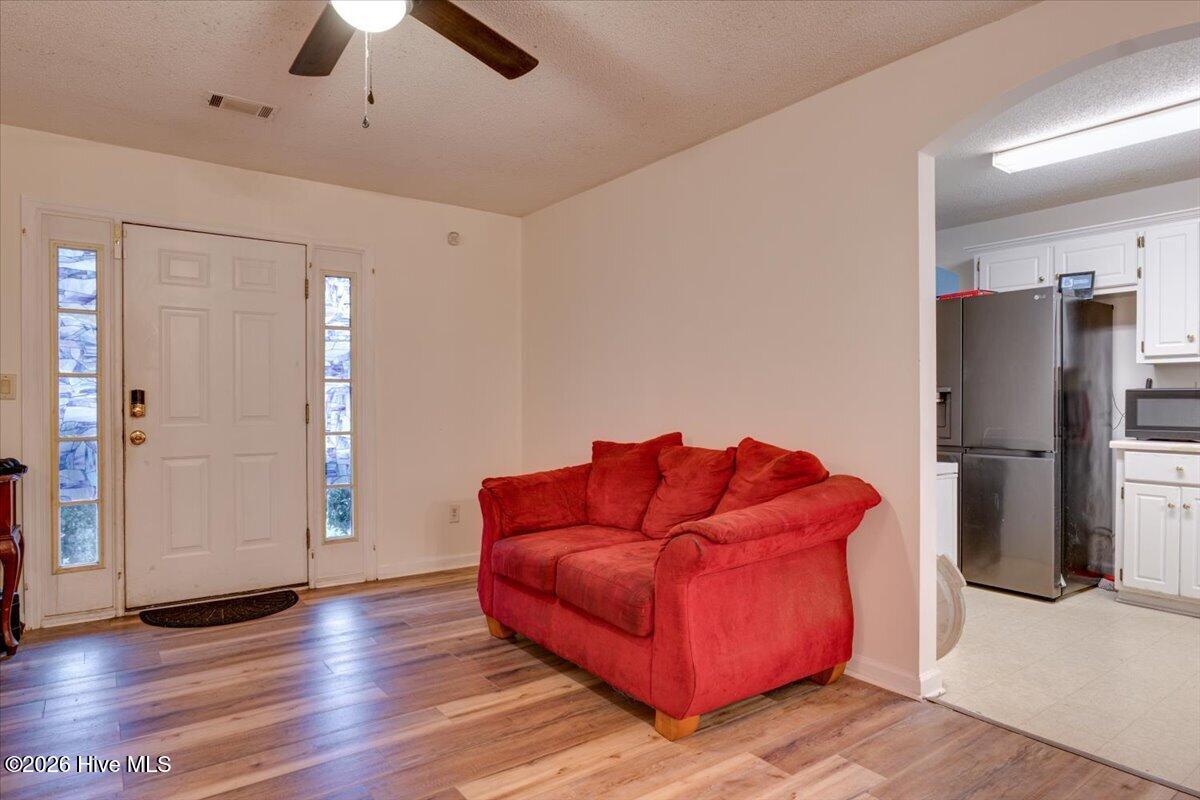 2103 Gatewood Drive Property Photo 9