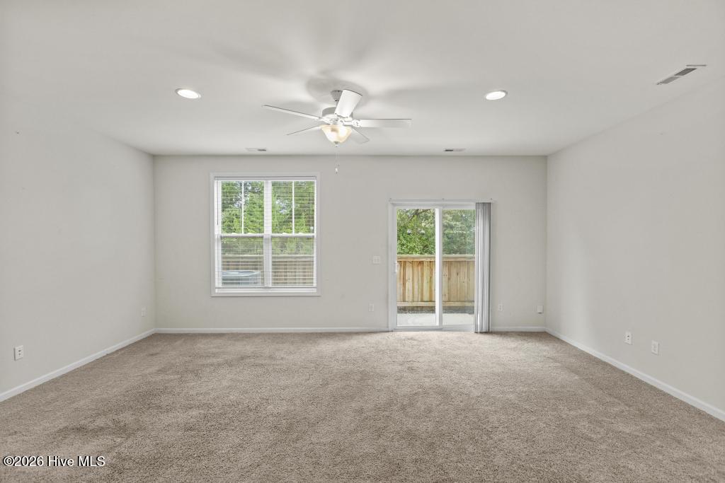 19 Aspen Road Property Photo 9