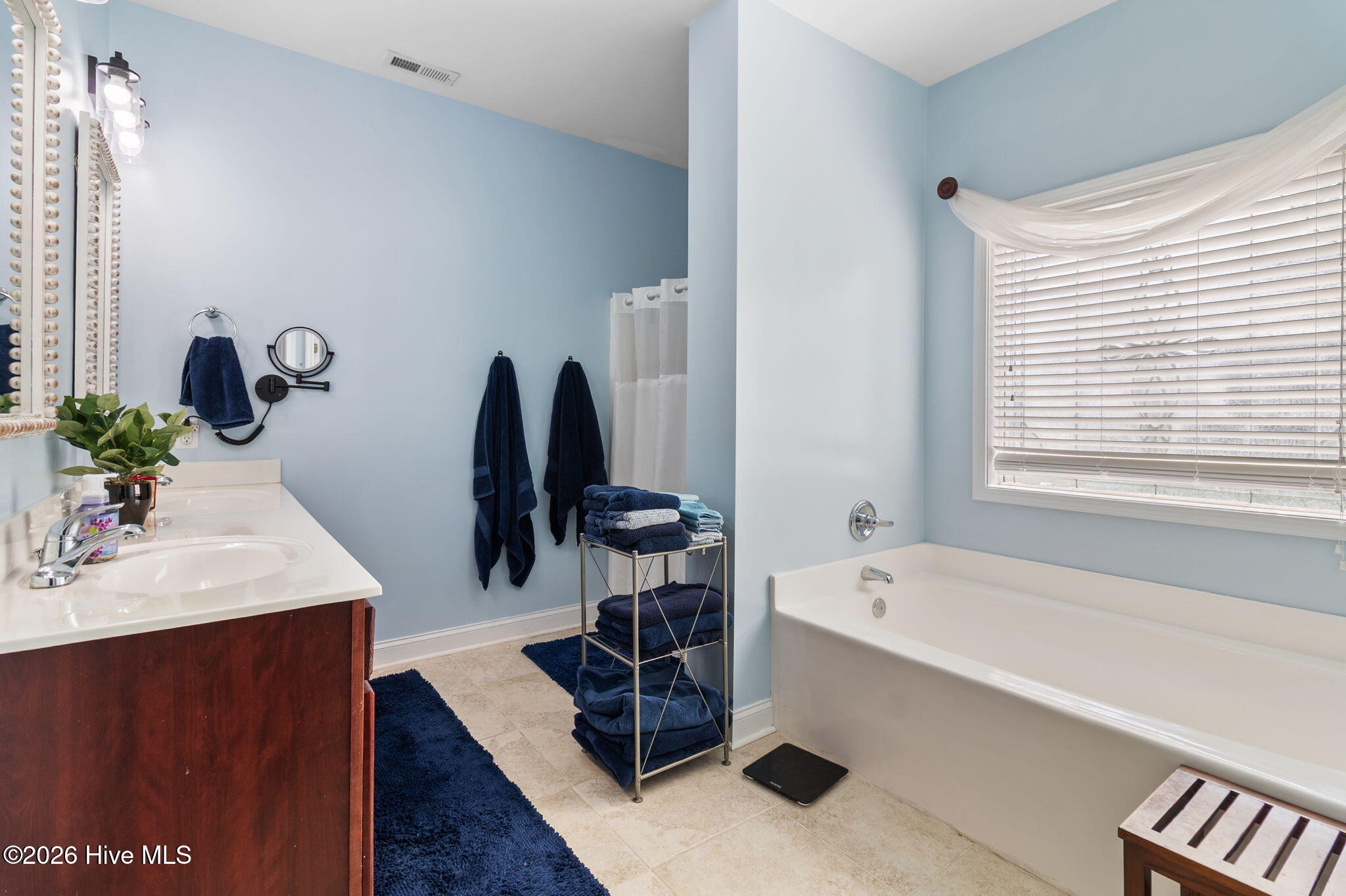 146 Islay Drive Property Photo 28
