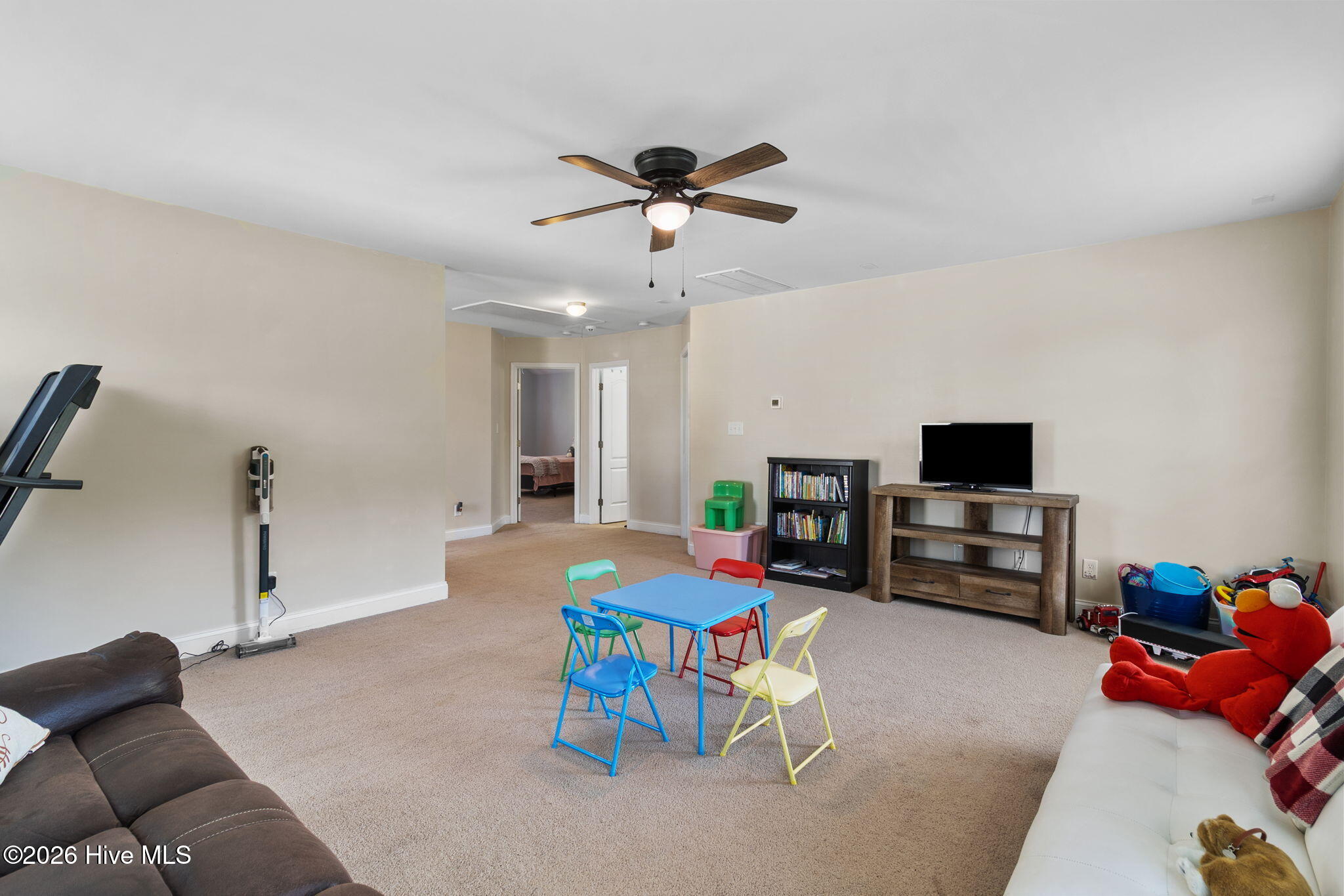 146 Islay Drive Property Photo 32