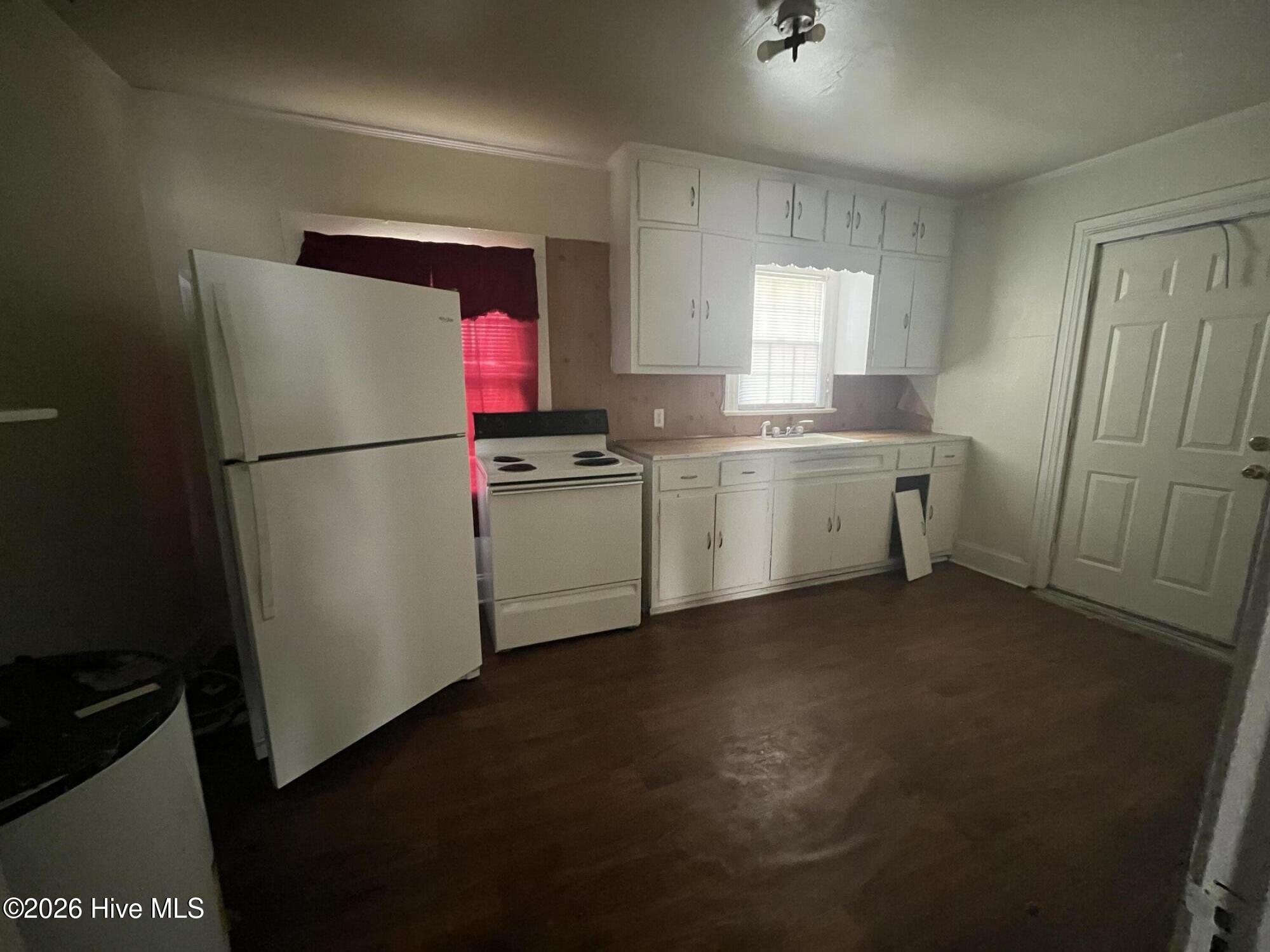1008 Long Avenue Property Photo 3