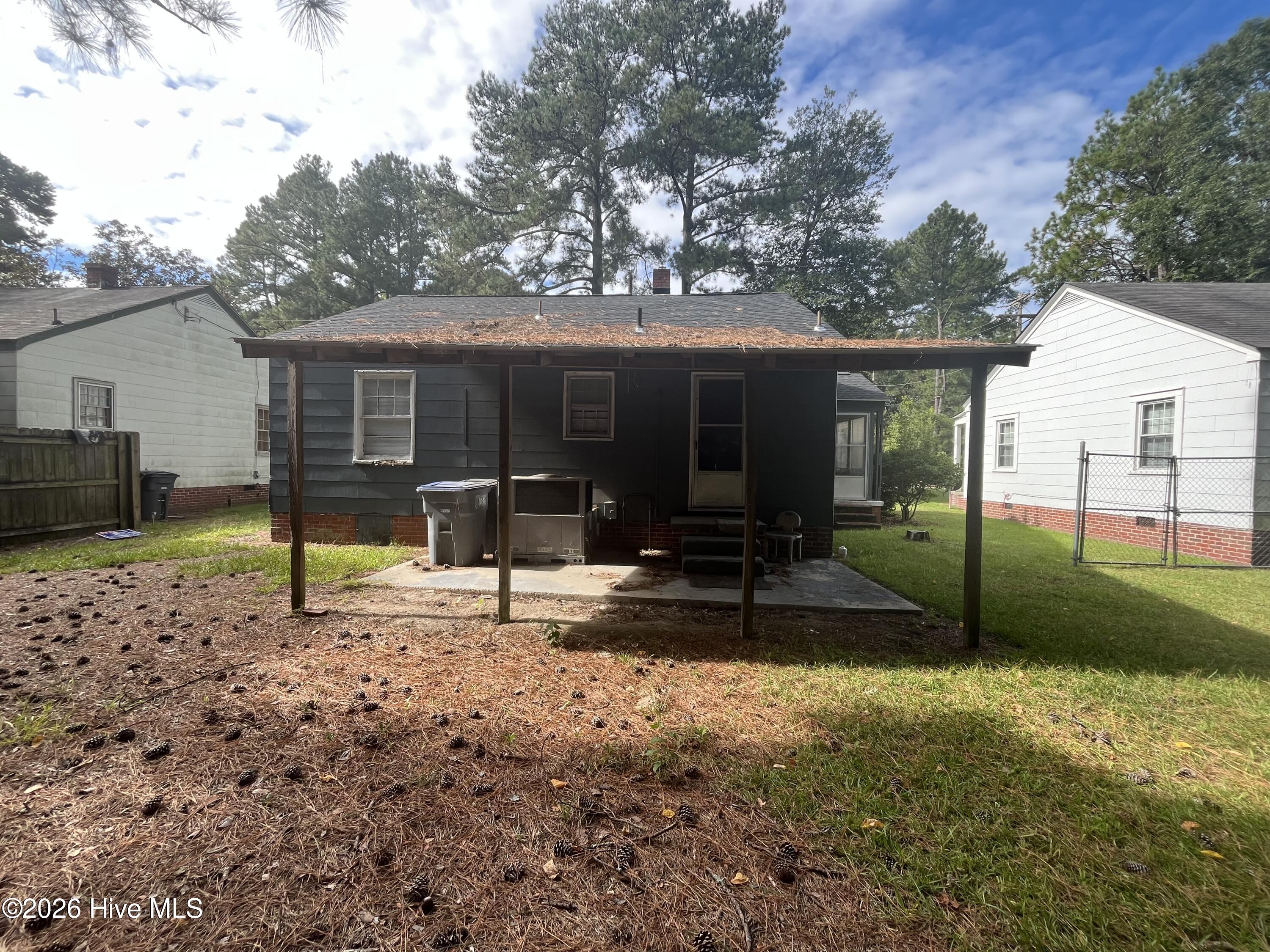 1008 Long Avenue Property Photo 11