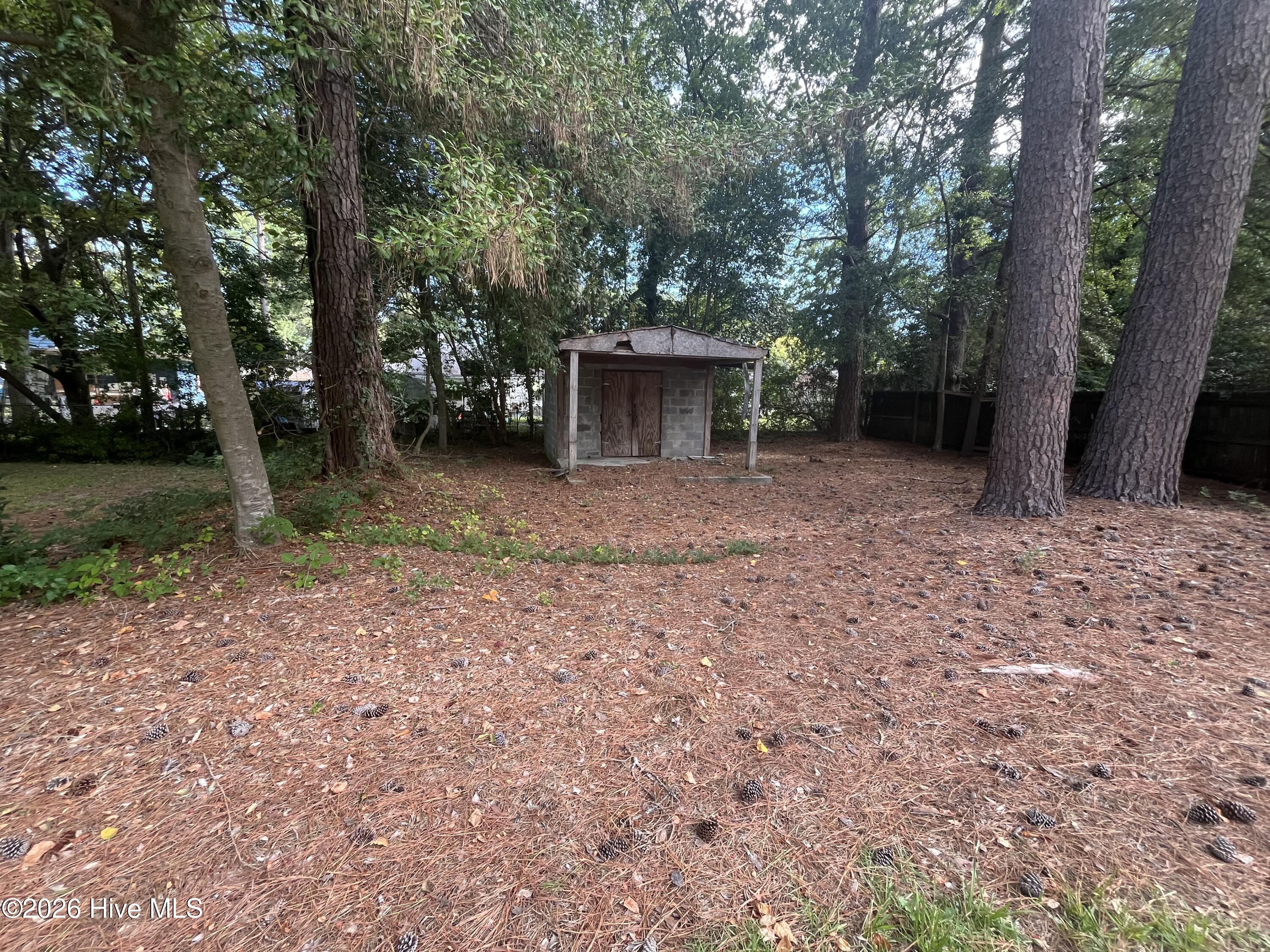1008 Long Avenue Property Photo 13