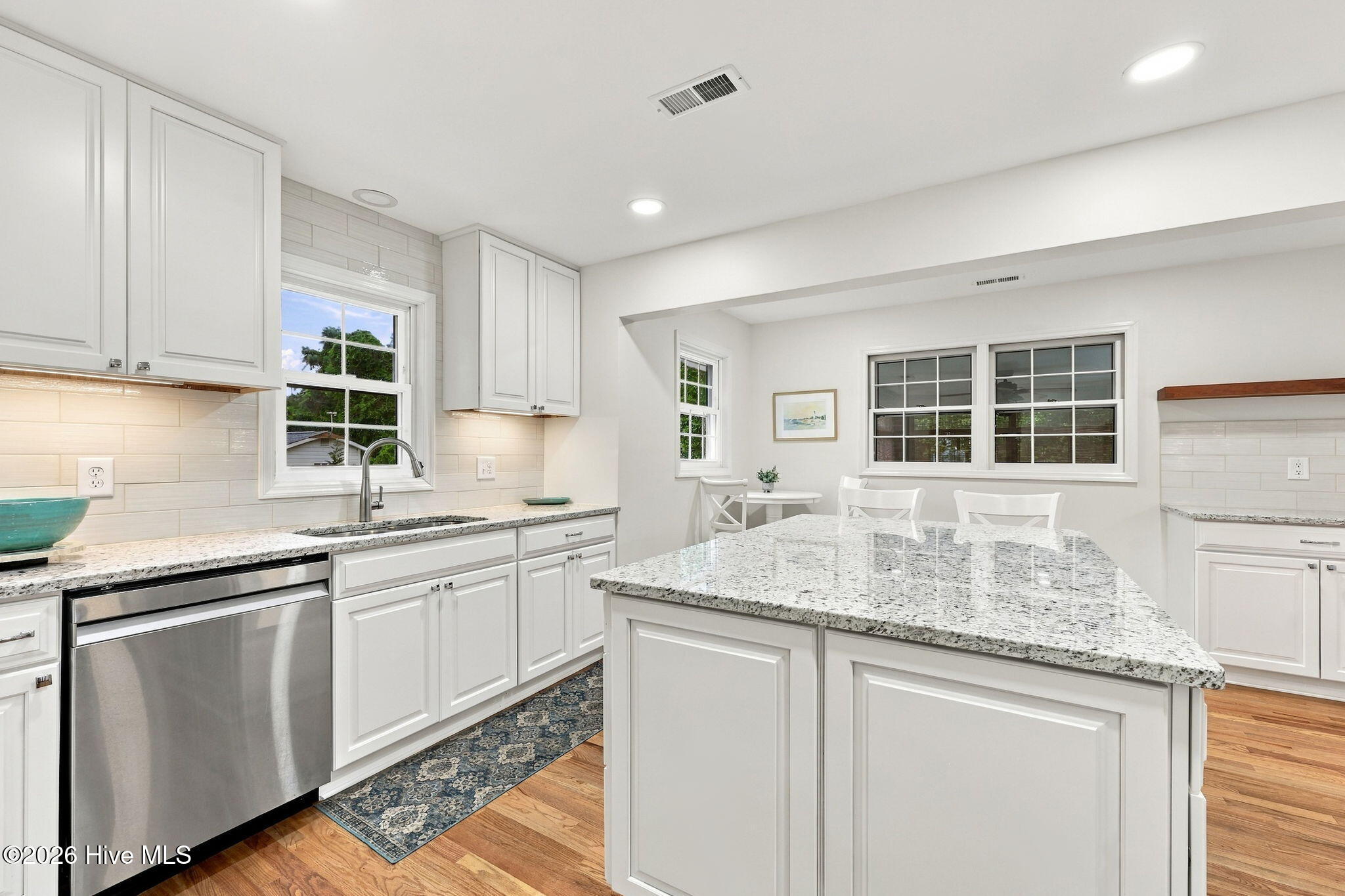 123 Willis Drive Property Photo 8
