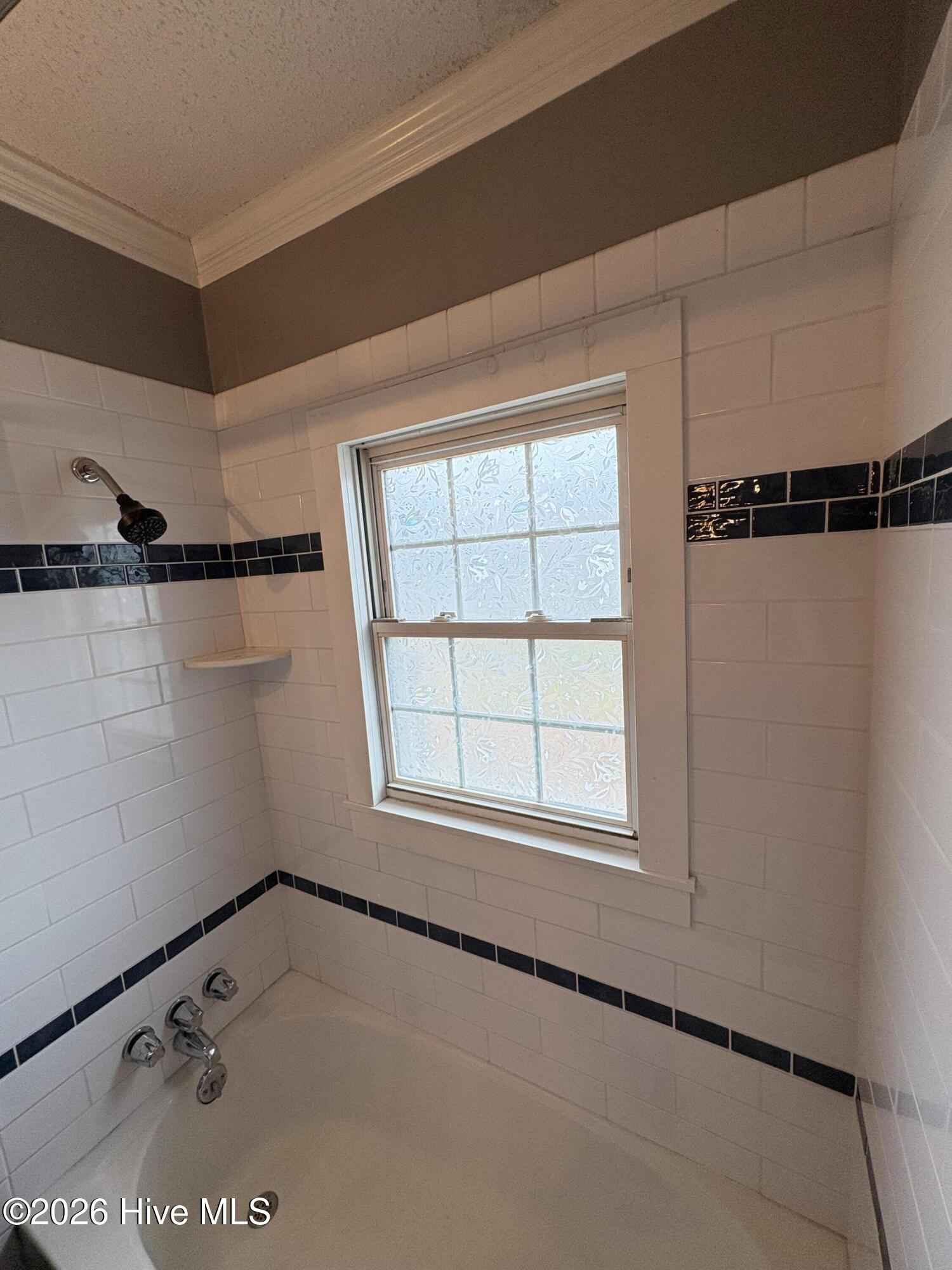4065 East Avenue Property Photo 21