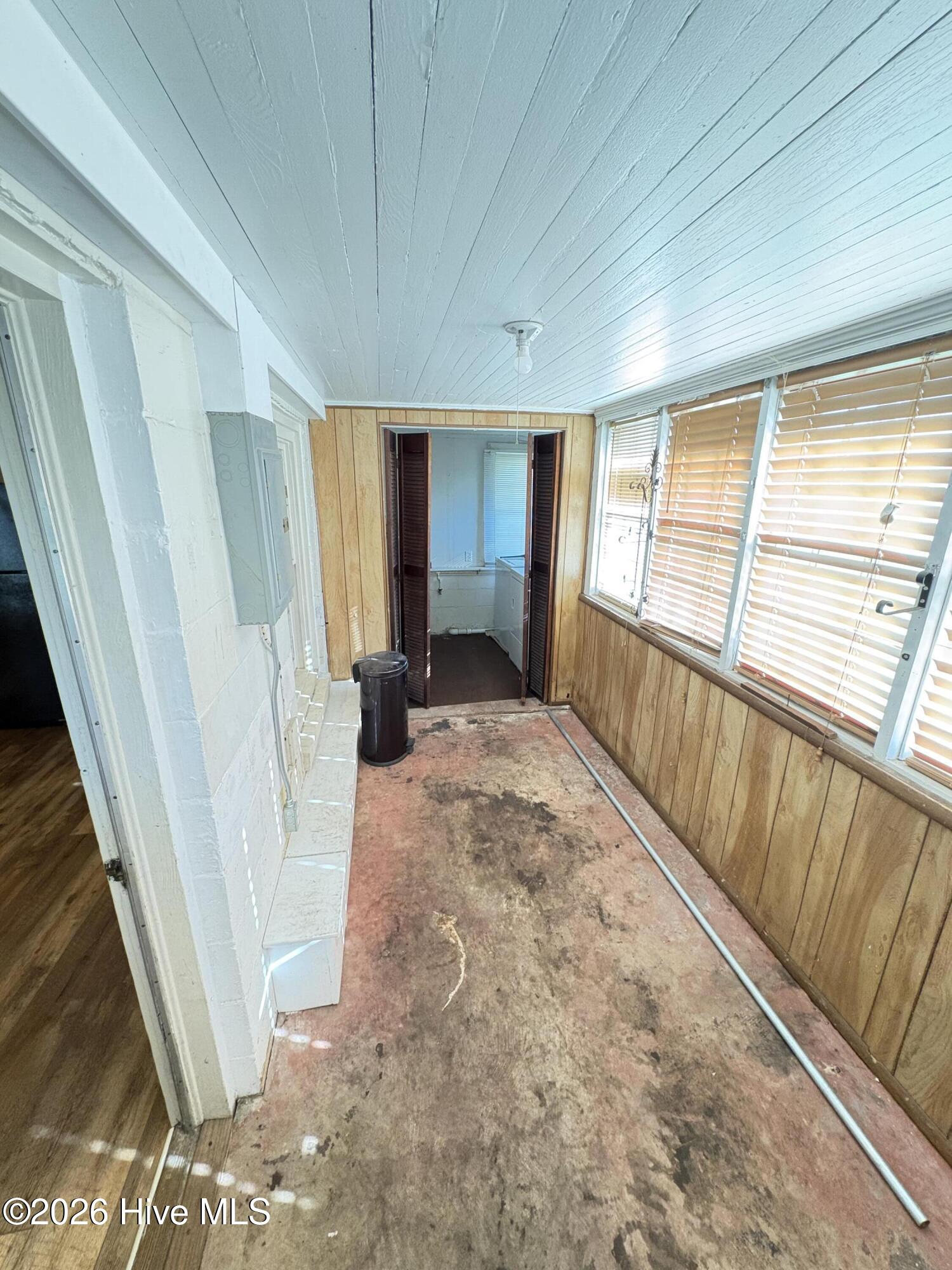 4065 East Avenue Property Photo 24
