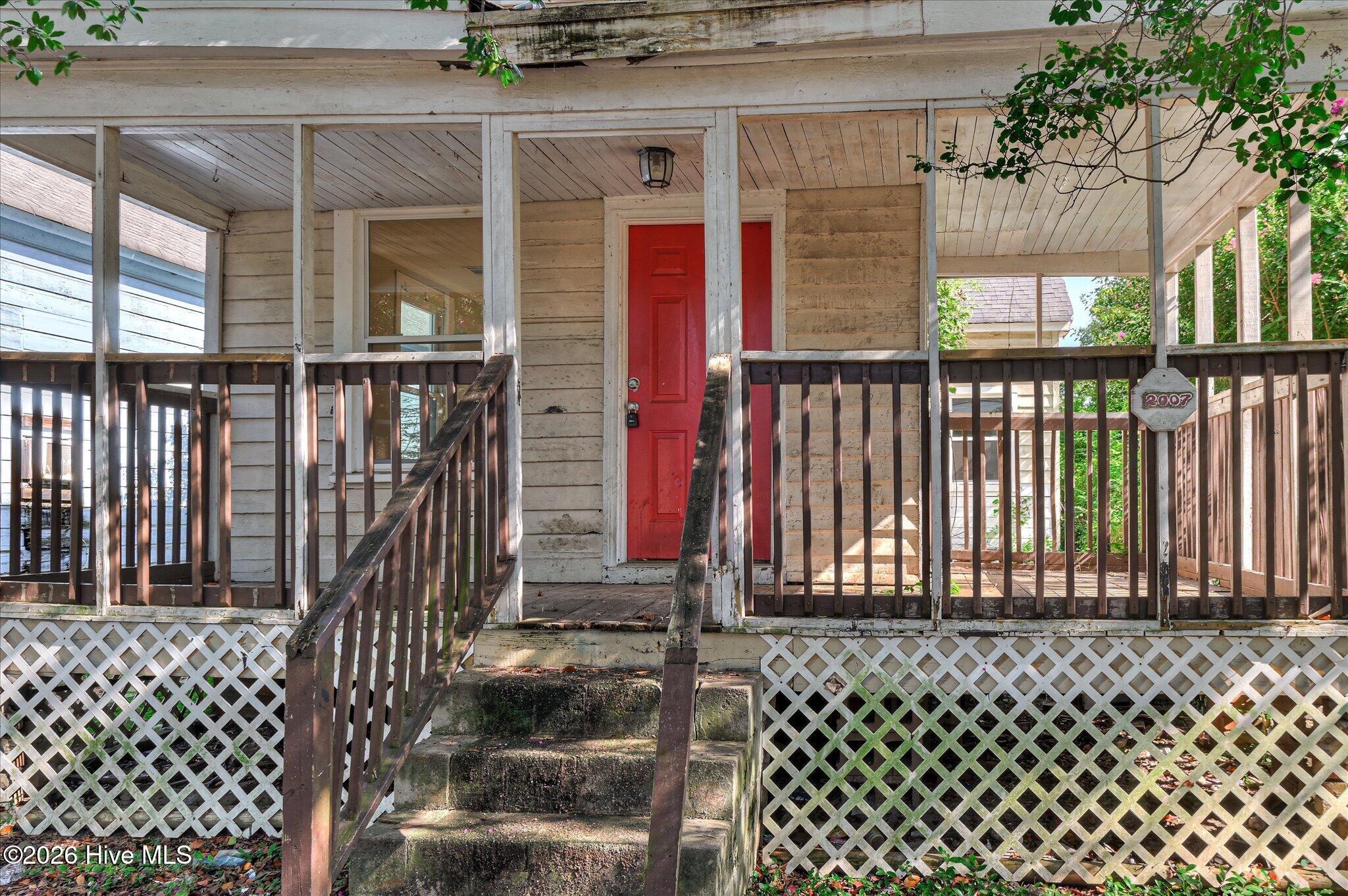 2007 Clark Street Property Photo 4