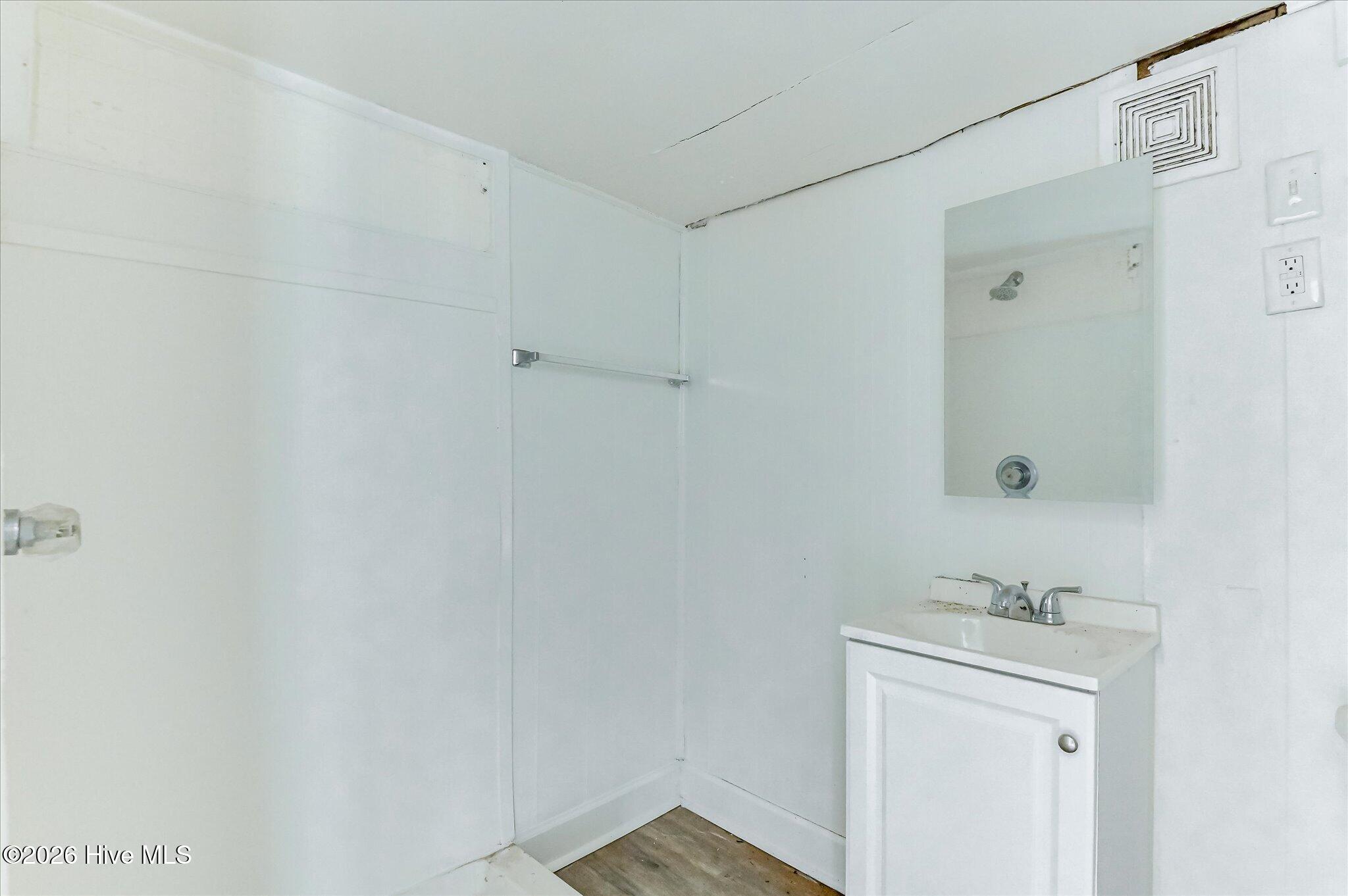 2007 Clark Street Property Photo 24
