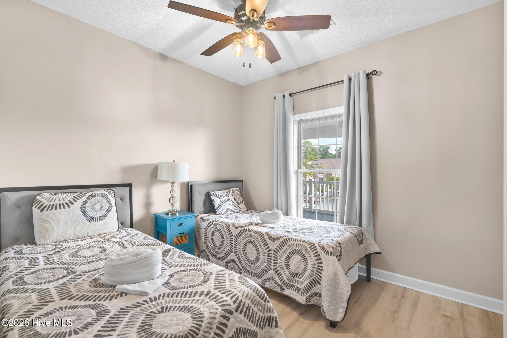 5751 Oyster Catcher Drive Unit 933 Property Photo 17