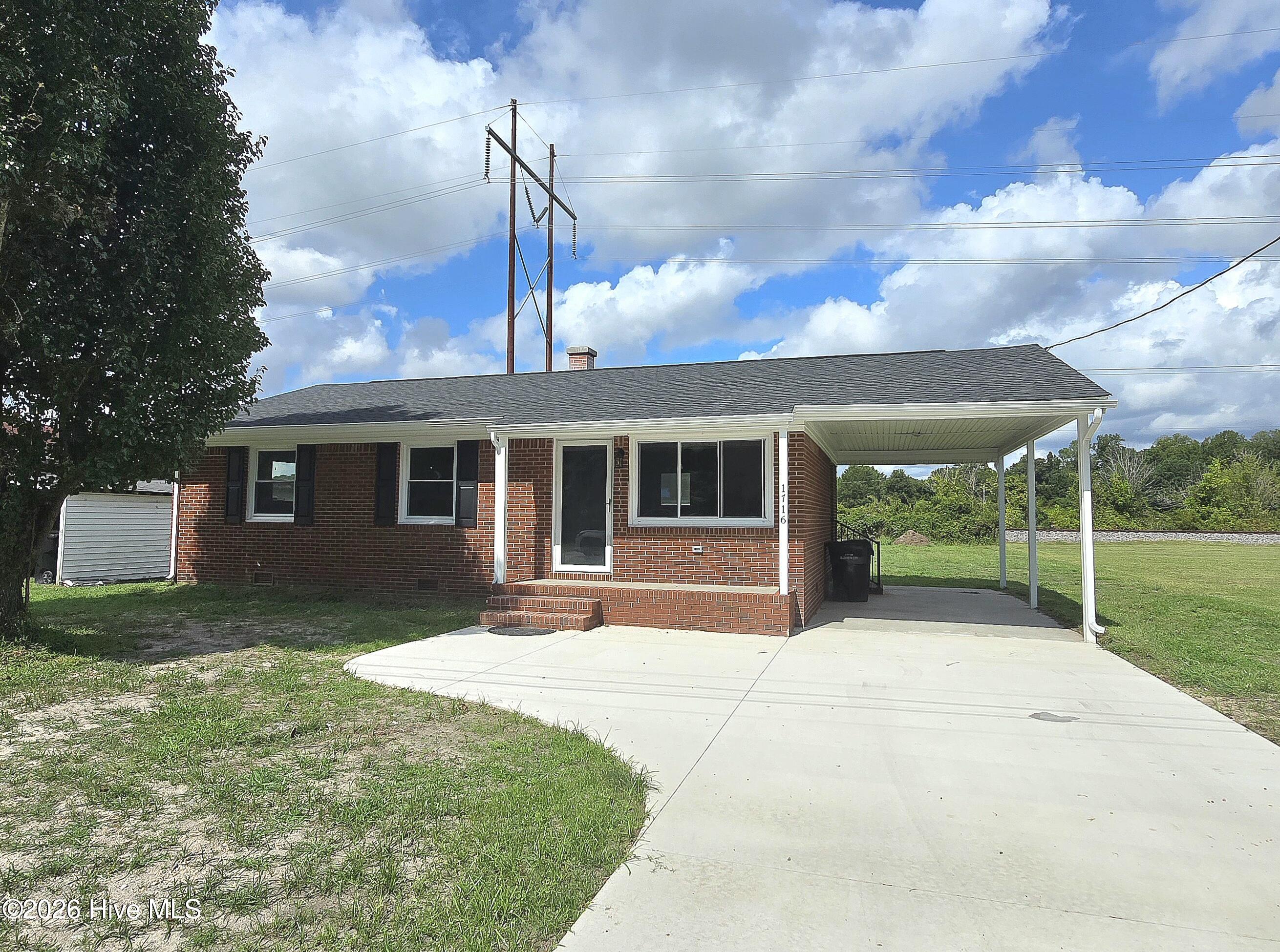 1716 Lexington Drive Property Photo 1