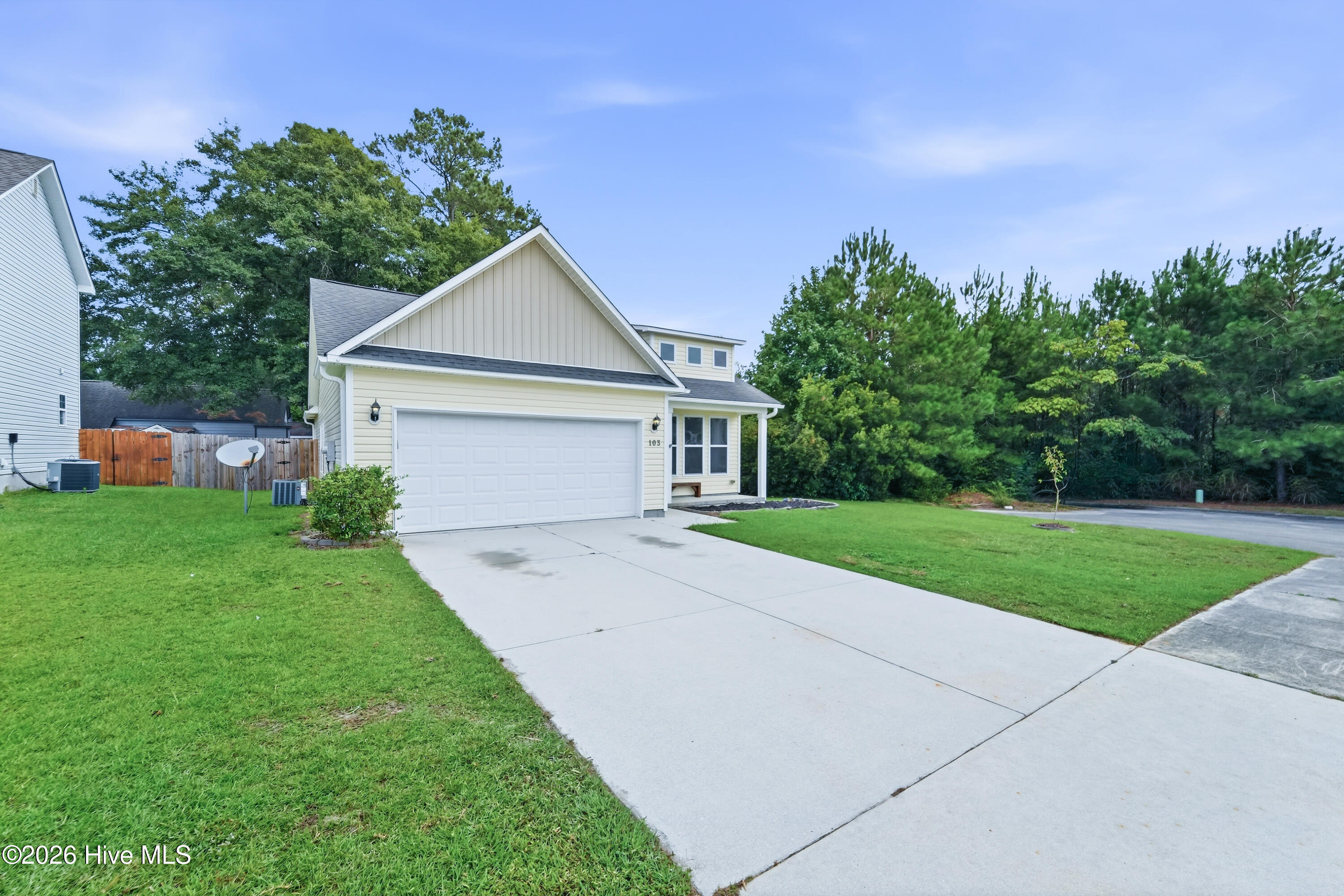 103 Forsythia Court Property Photo 4