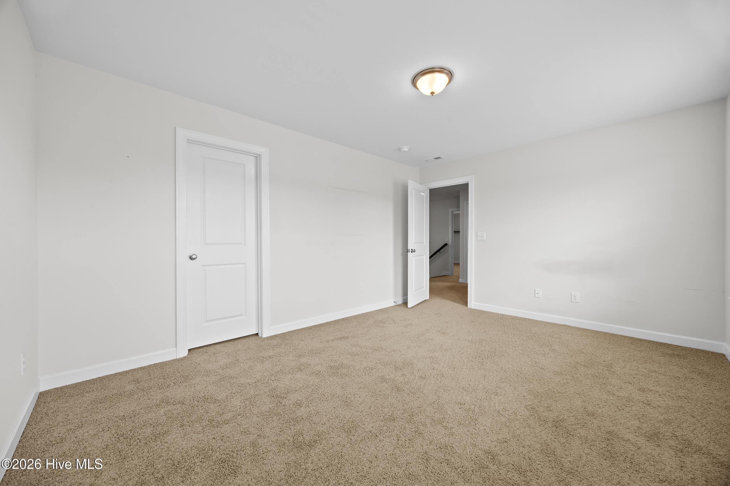 439 Sugar Cove Property Photo 32