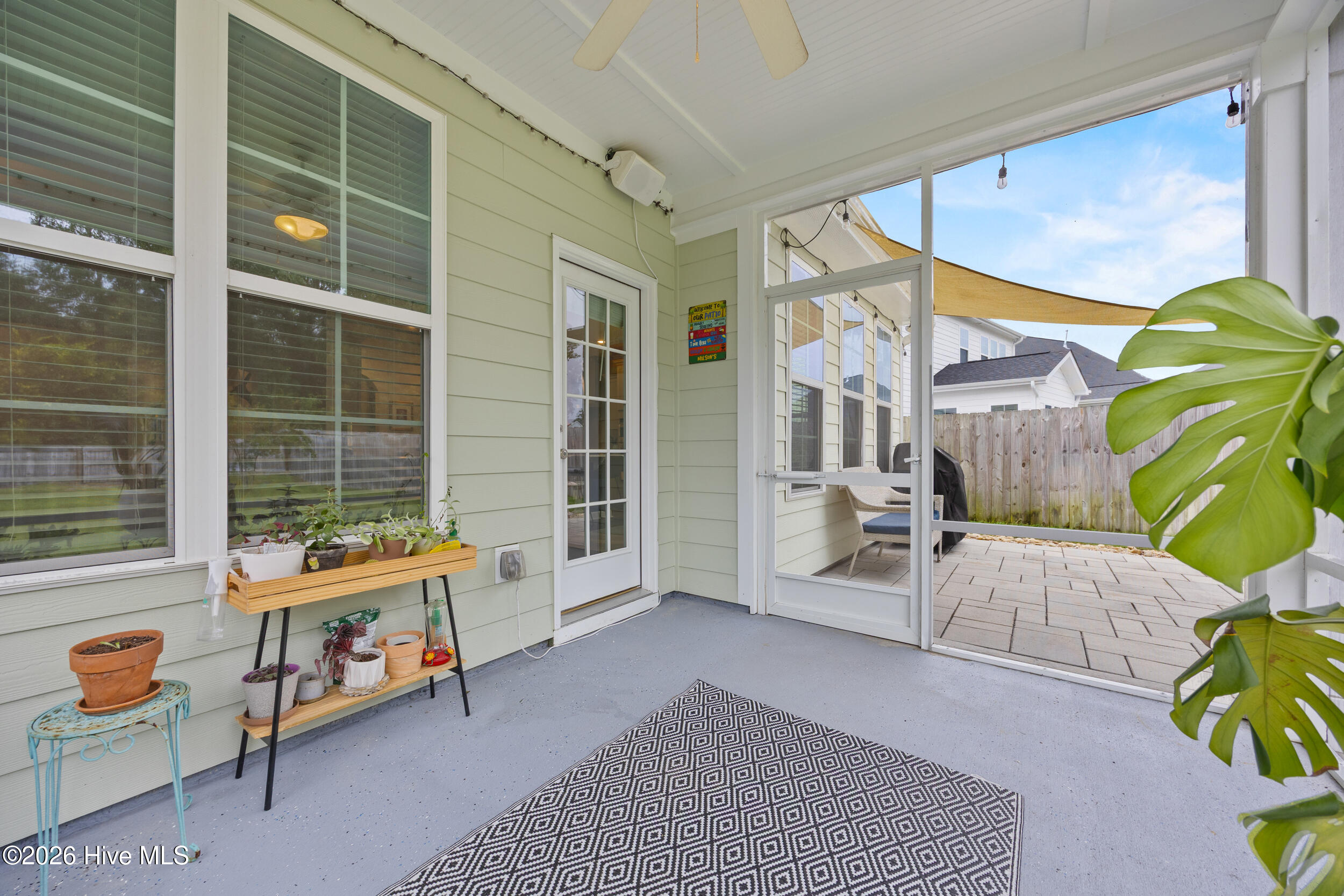 439 Sugar Cove Property Photo 44