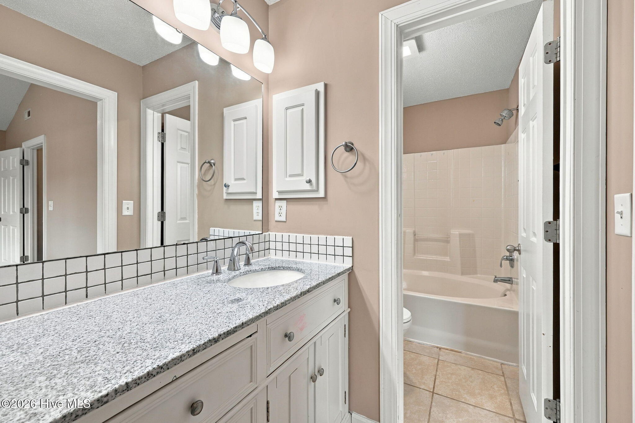 2205 Penncross Drive Property Photo 16