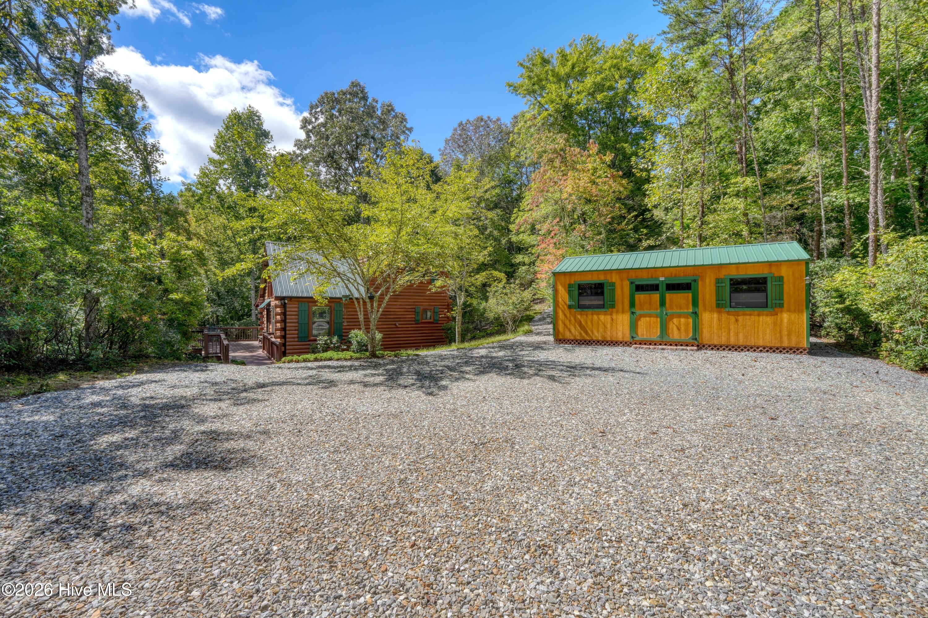 184 Beaver Ridge Road Property Photo 3