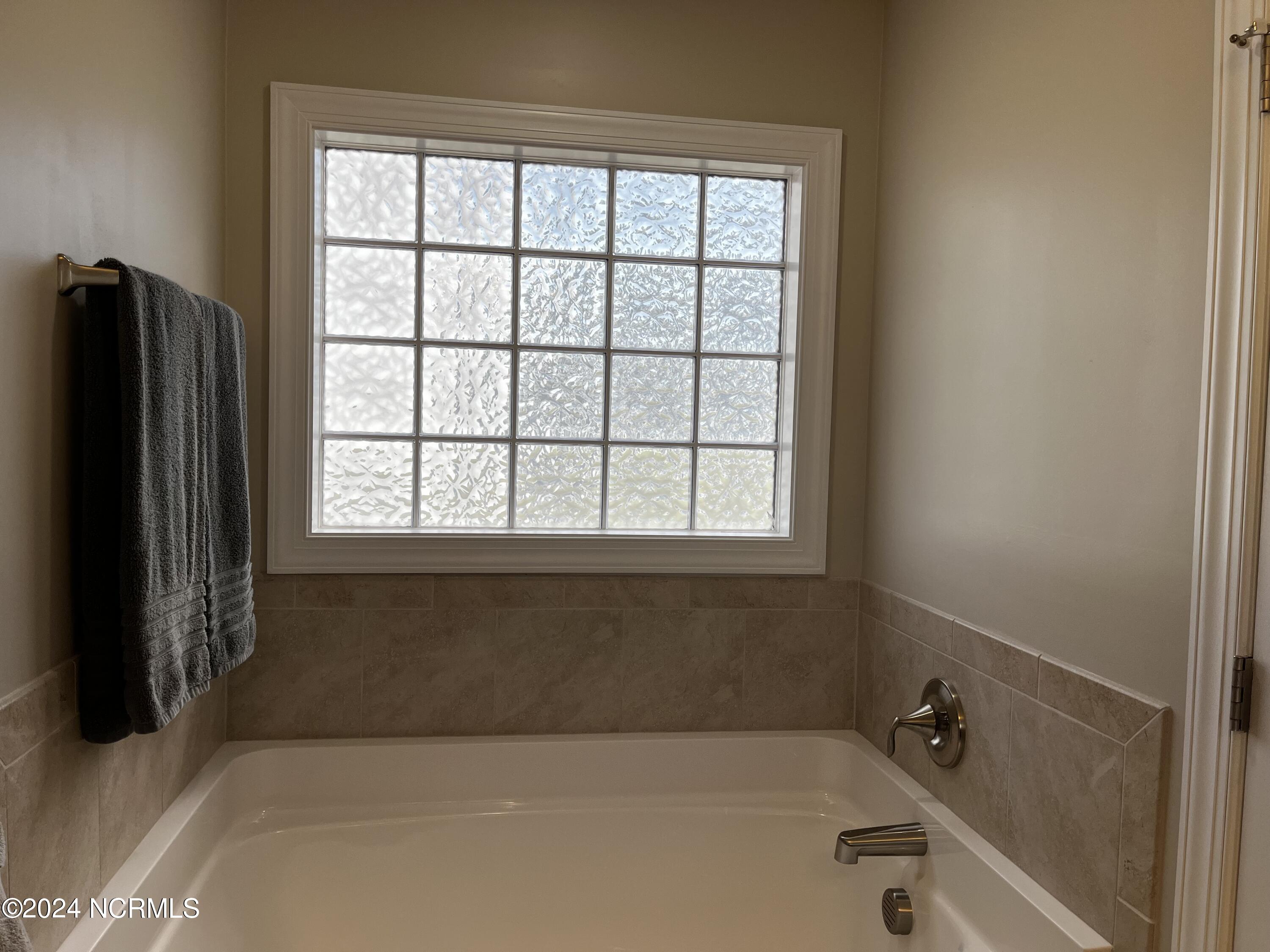 1003 Flounder Property Photo 12