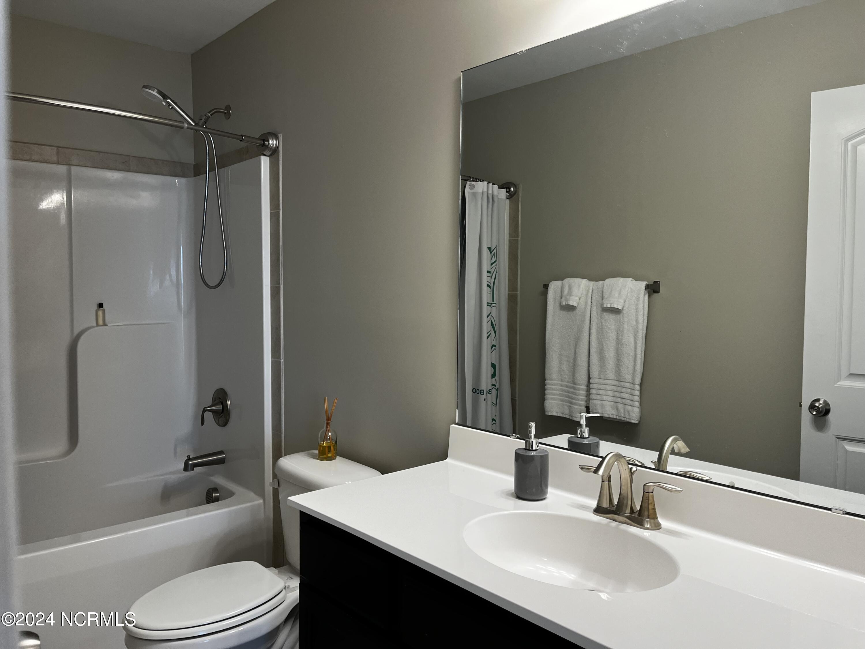 1003 Flounder Property Photo 16