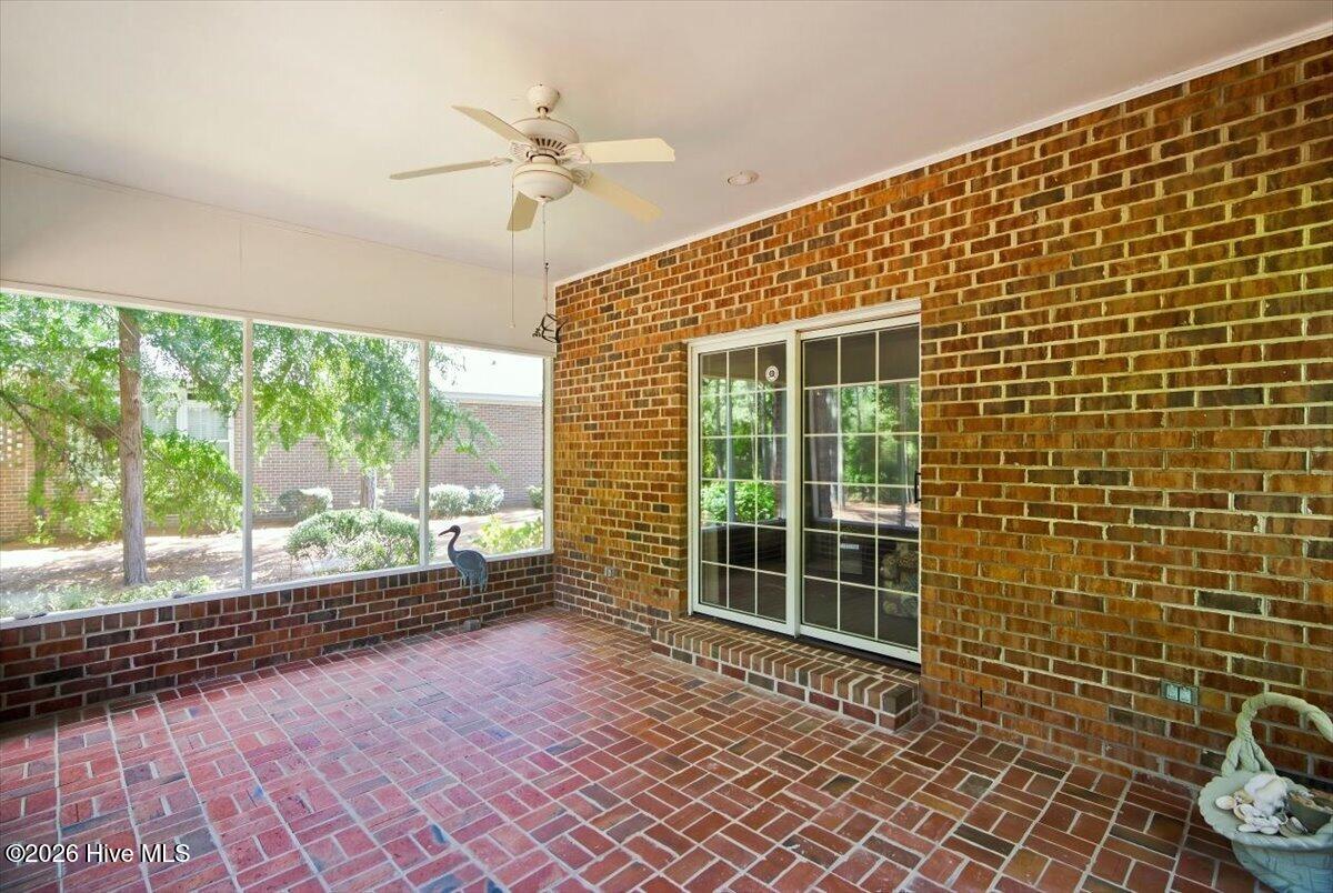 51 King Street Property Photo 10