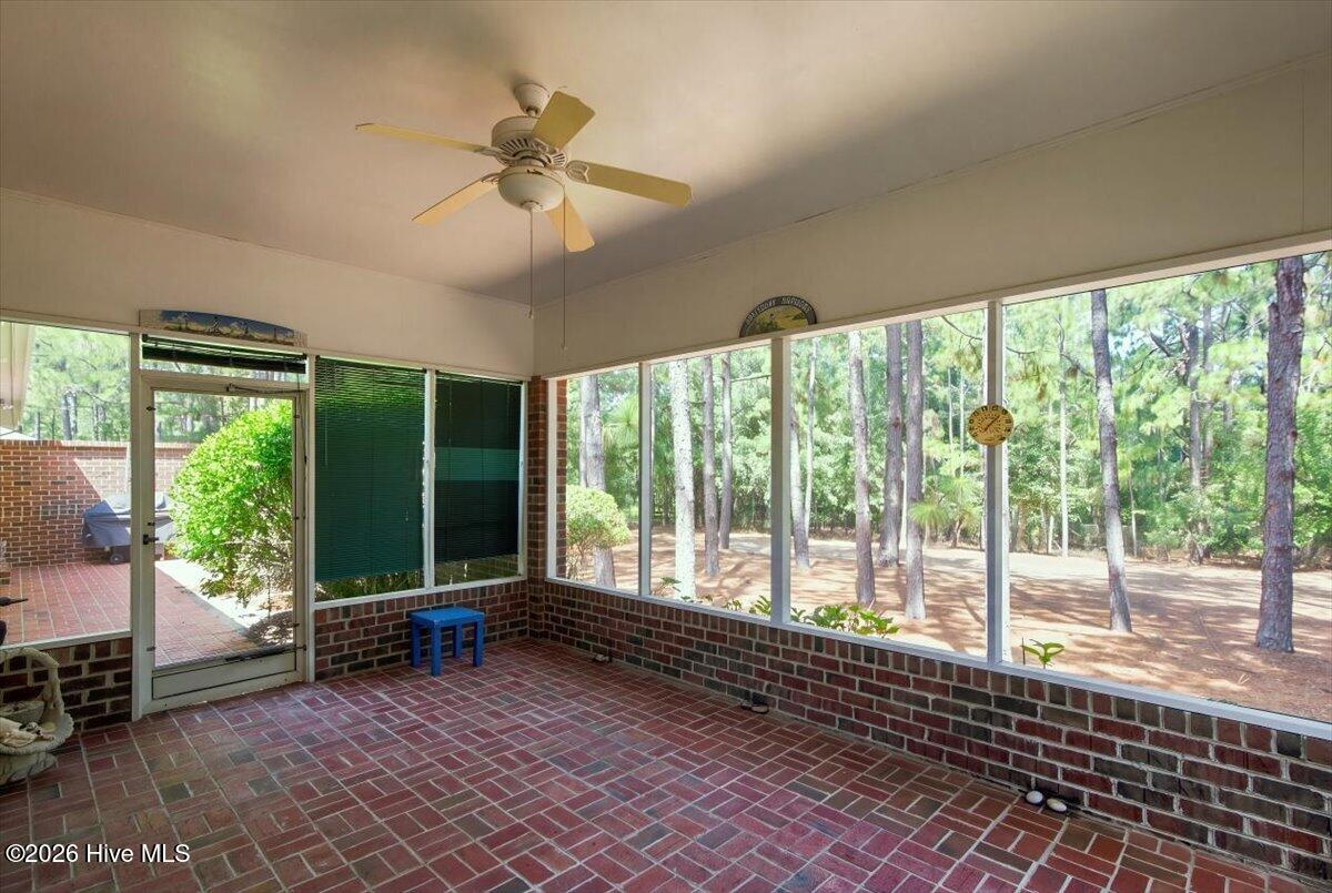51 King Street Property Photo 12
