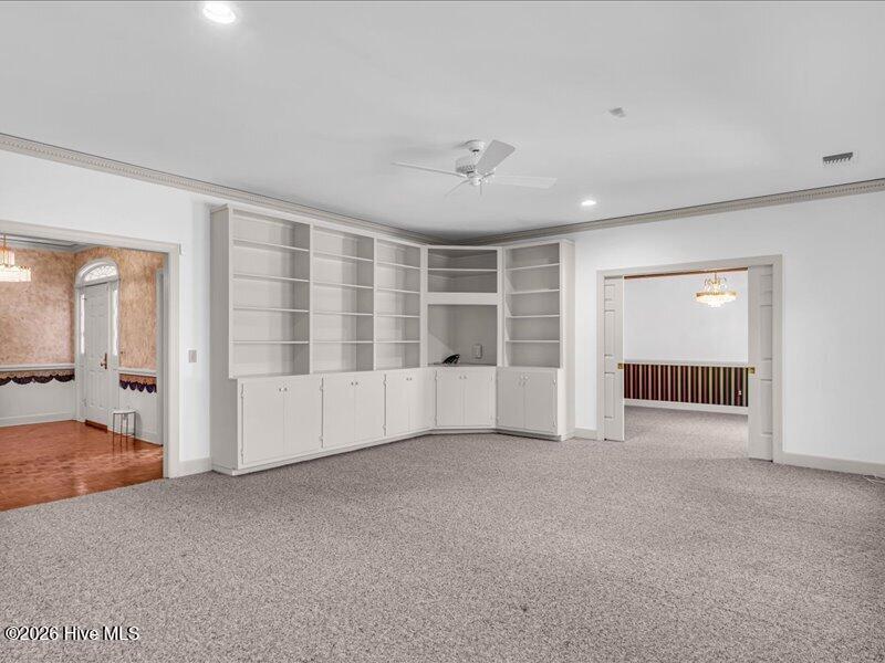 51 King Street Property Photo 26
